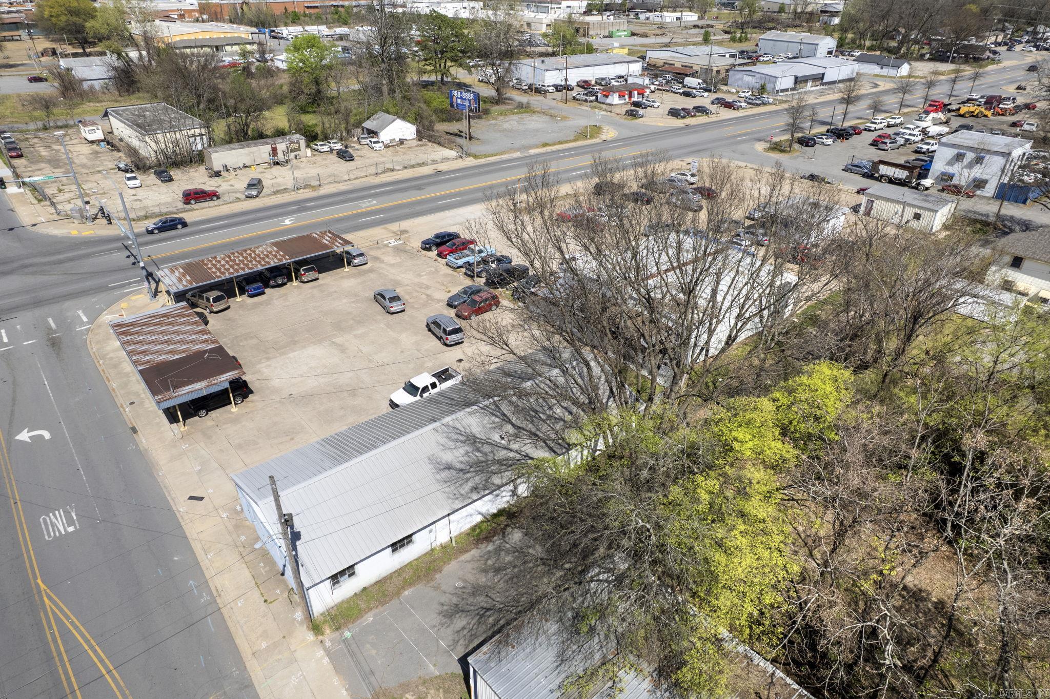 1400 E Broadway Street Property Photo 12