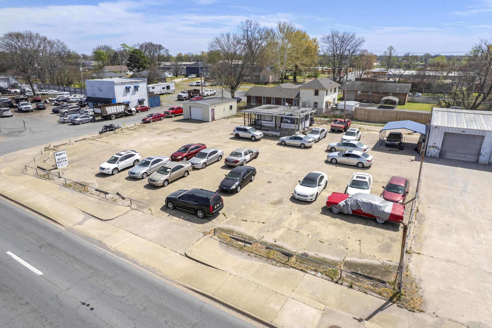 1400 E Broadway Street Property Photo 18