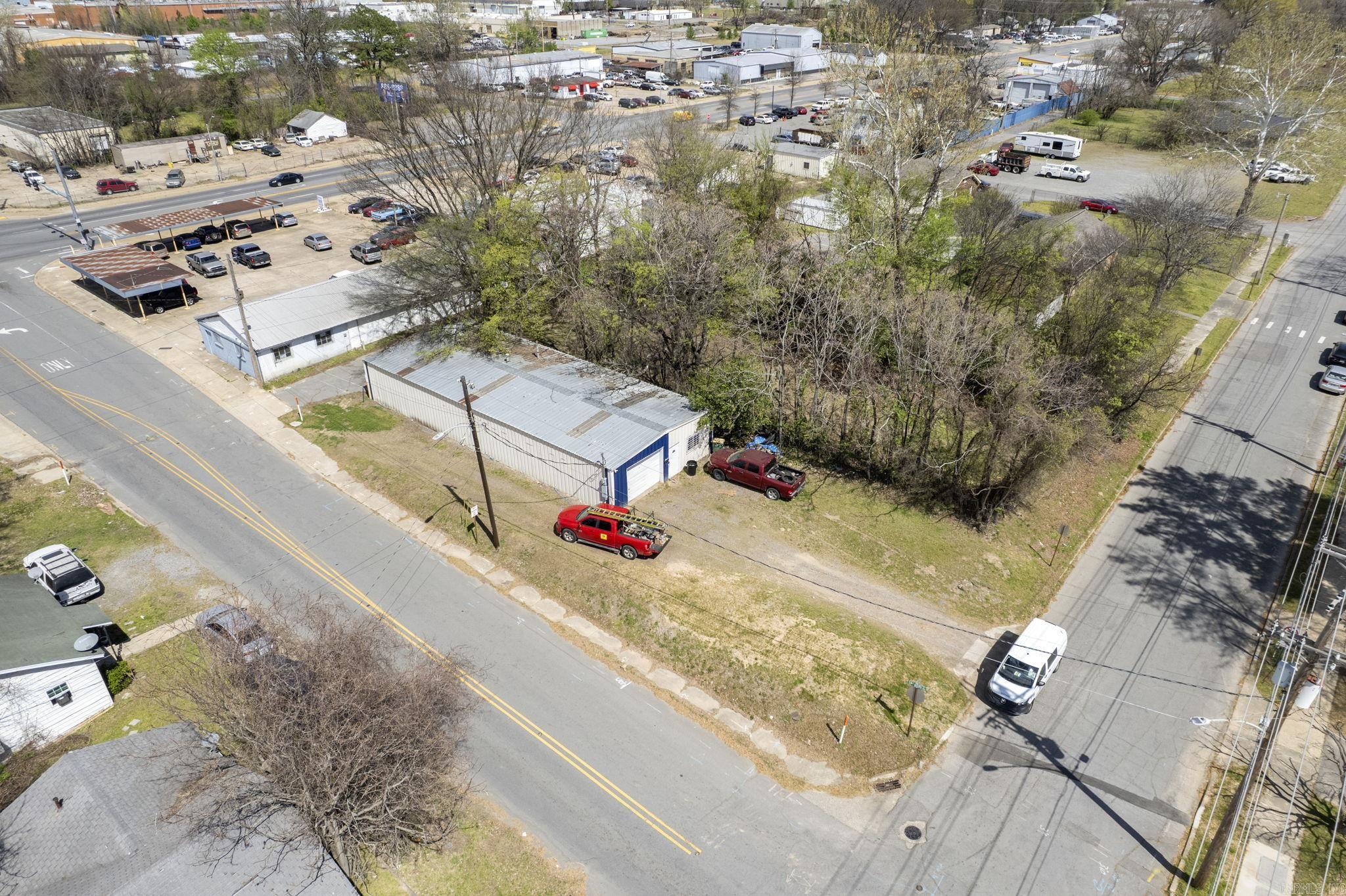 1400 E Broadway Street Property Photo 20