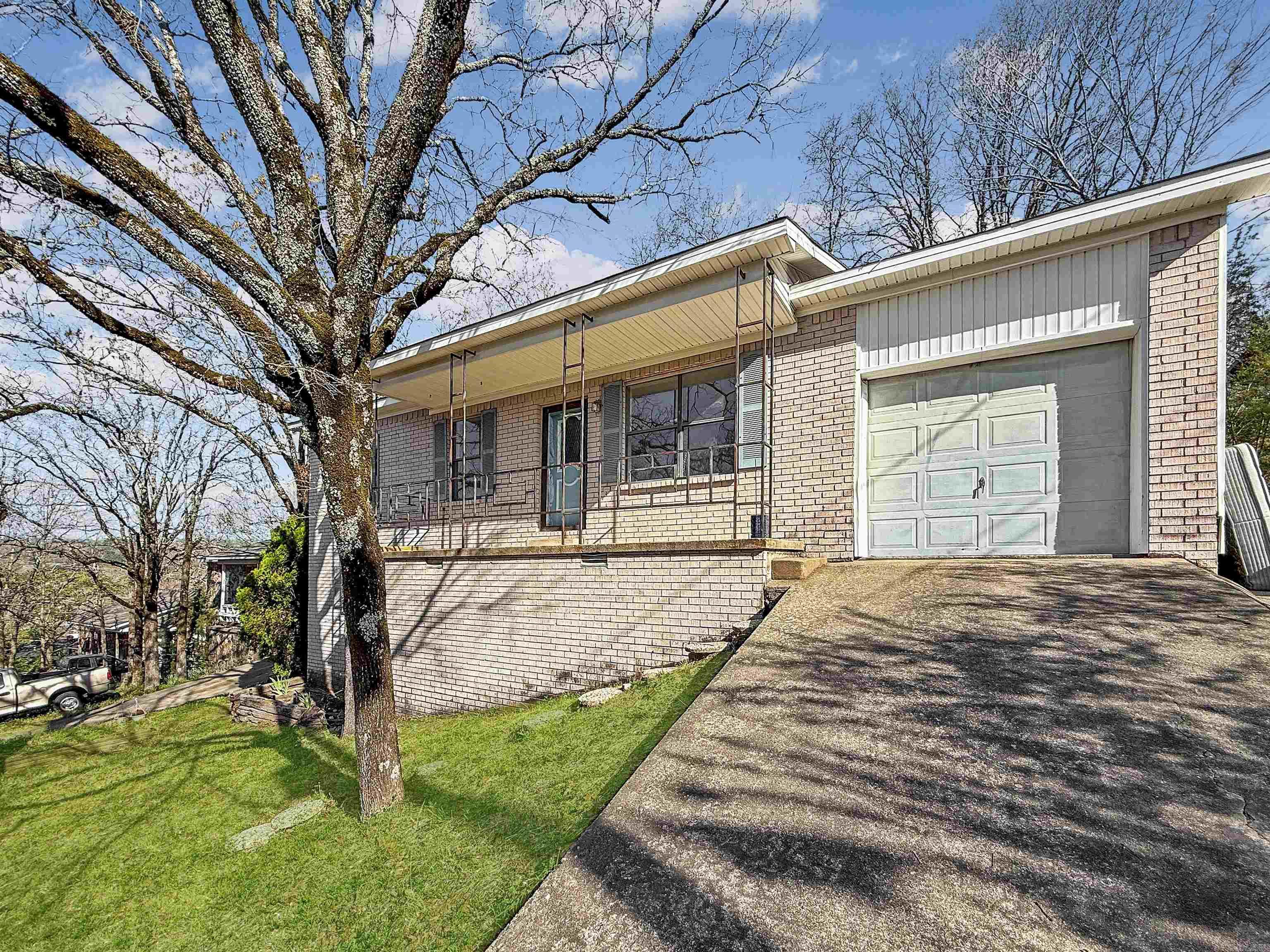 1501 W 58th St Property Photo 2