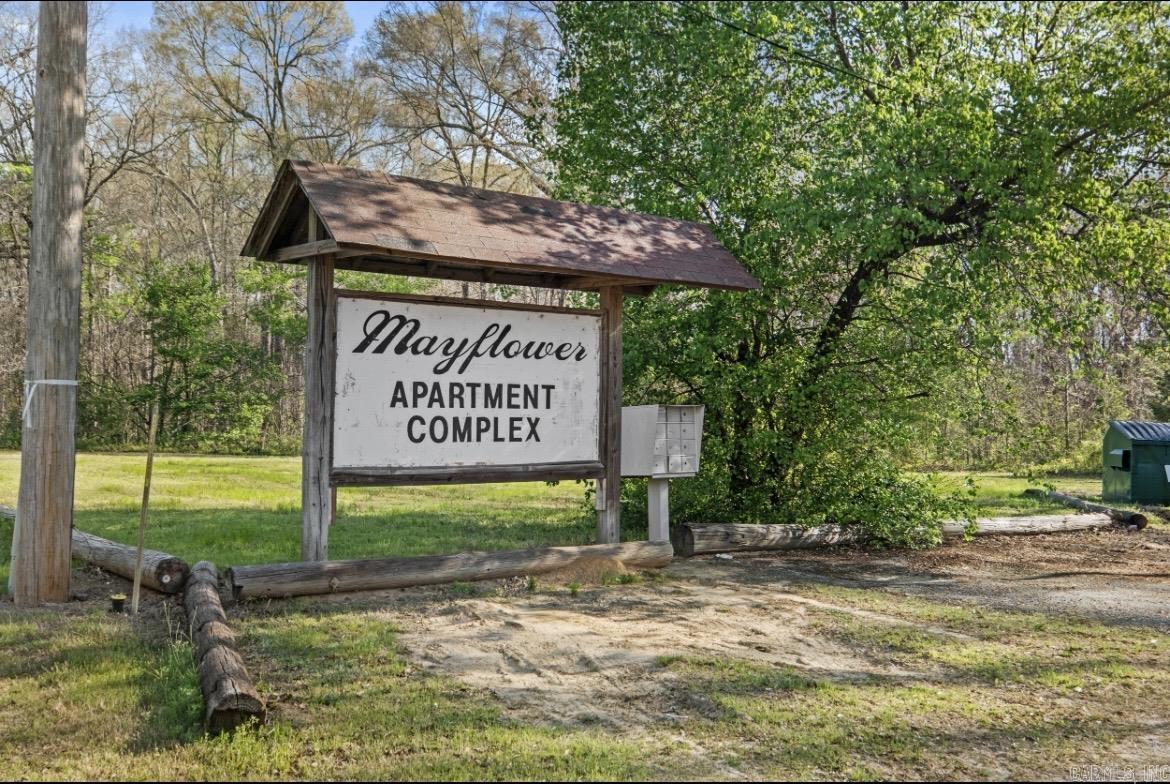 495 Highway 365 Property Photo 3