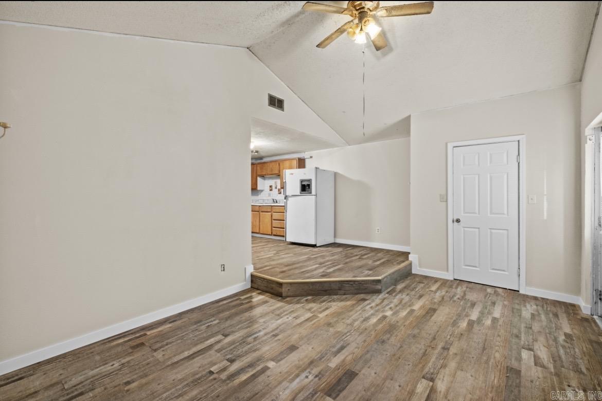 495 Highway 365 Property Photo 5