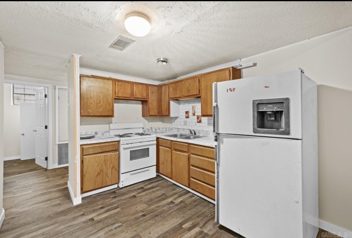 495 Highway 365 Property Photo 6