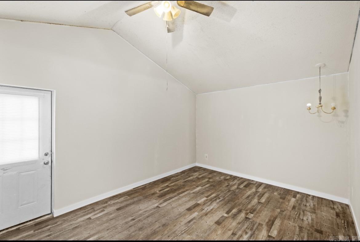 495 Highway 365 Property Photo 8