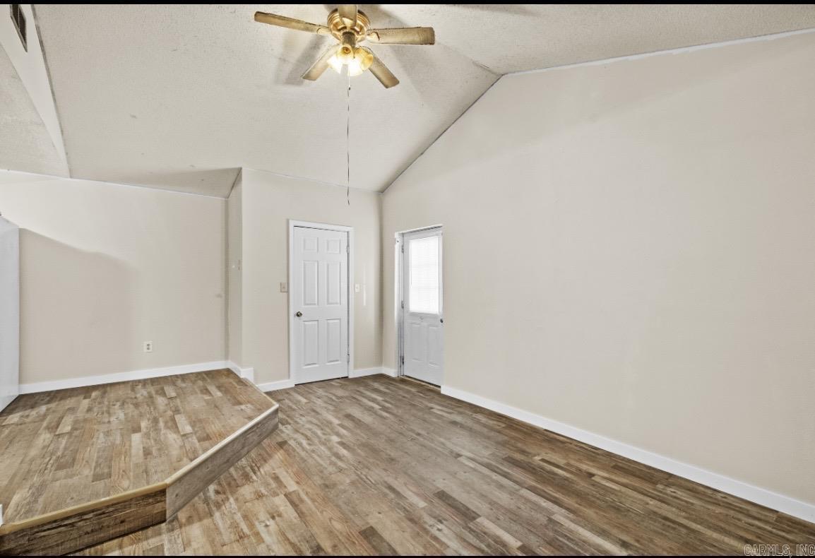 495 Highway 365 Property Photo 9