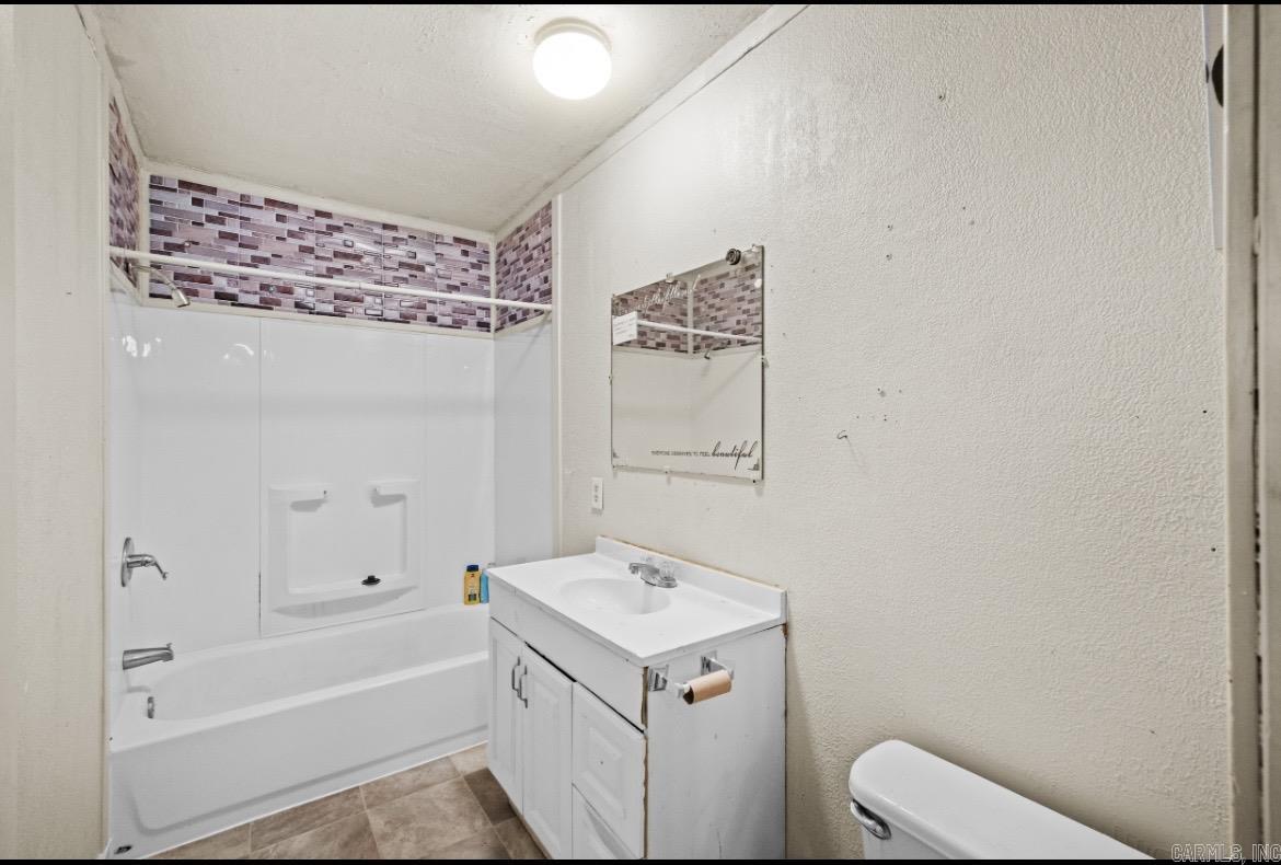 495 Highway 365 Property Photo 15