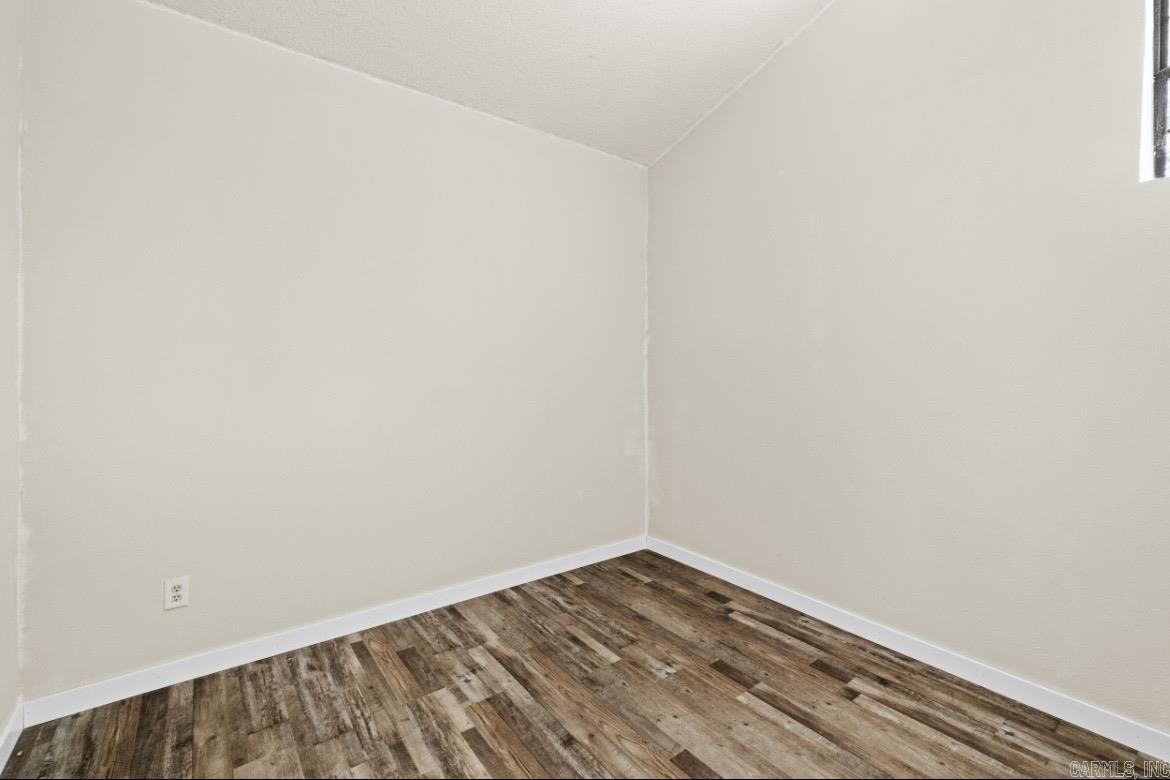 495 Highway 365 Property Photo 17