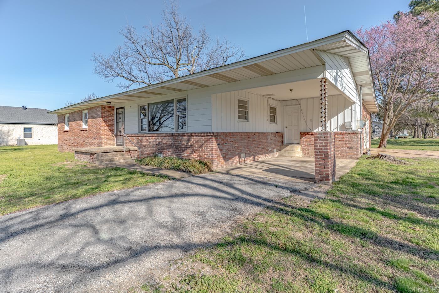 106 E Texie Avenue Property Photo 2