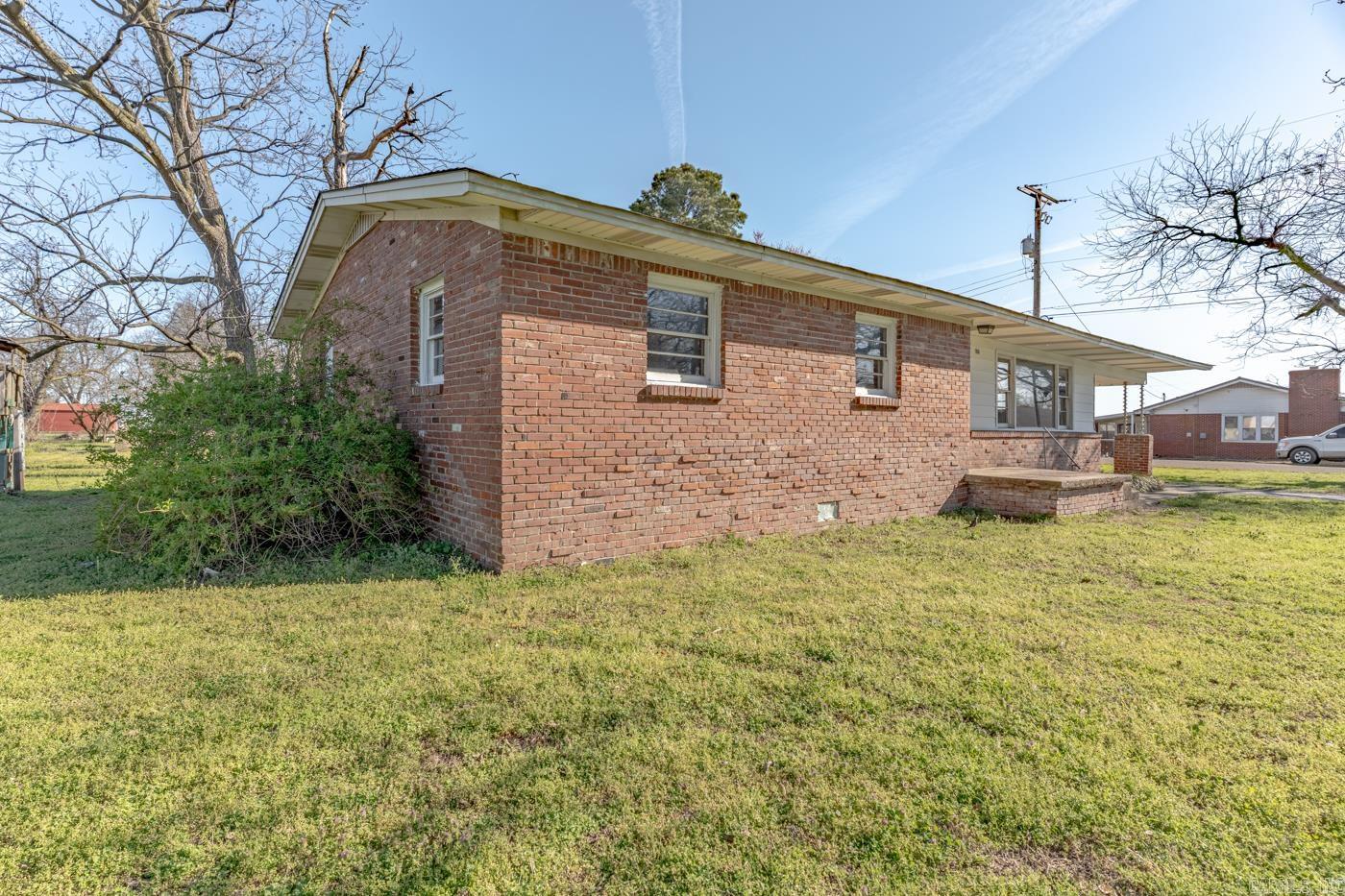 106 E Texie Avenue Property Photo 3