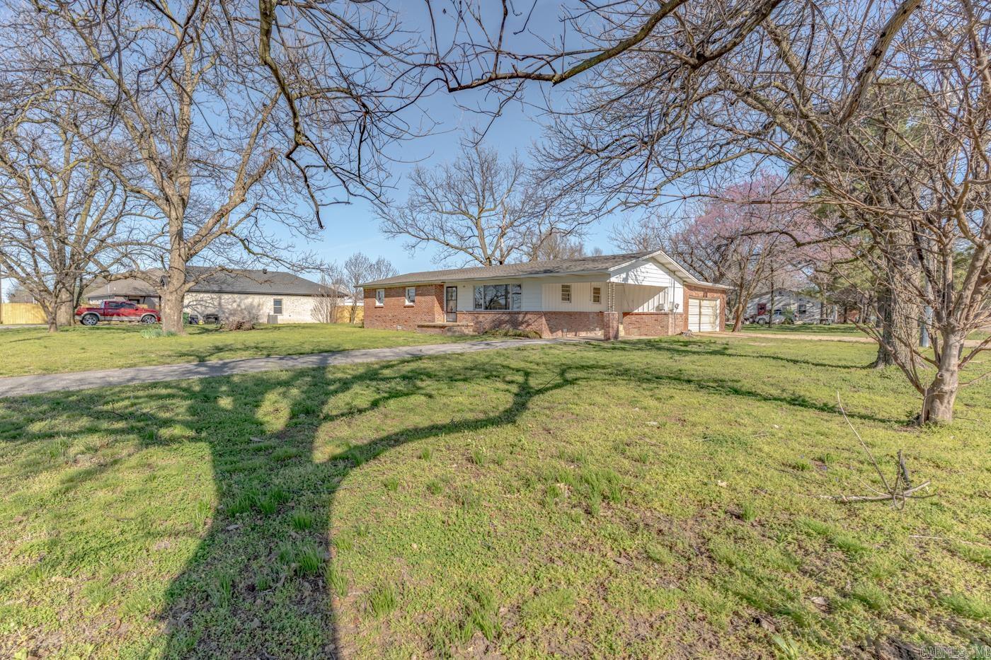 106 E Texie Avenue Property Photo 5