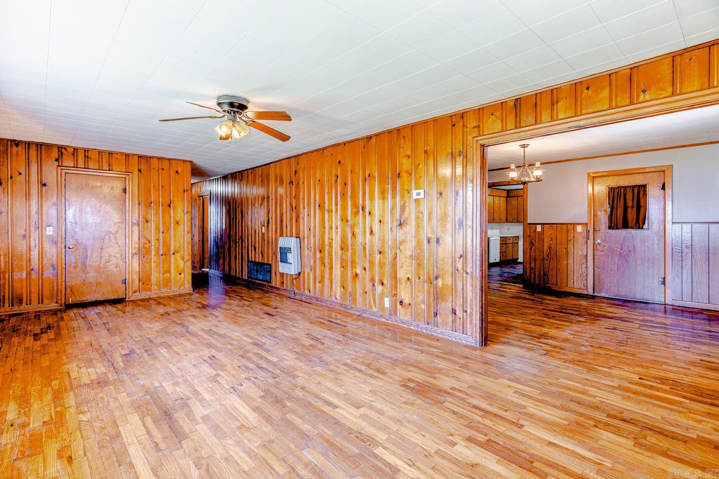 106 E Texie Avenue Property Photo 9