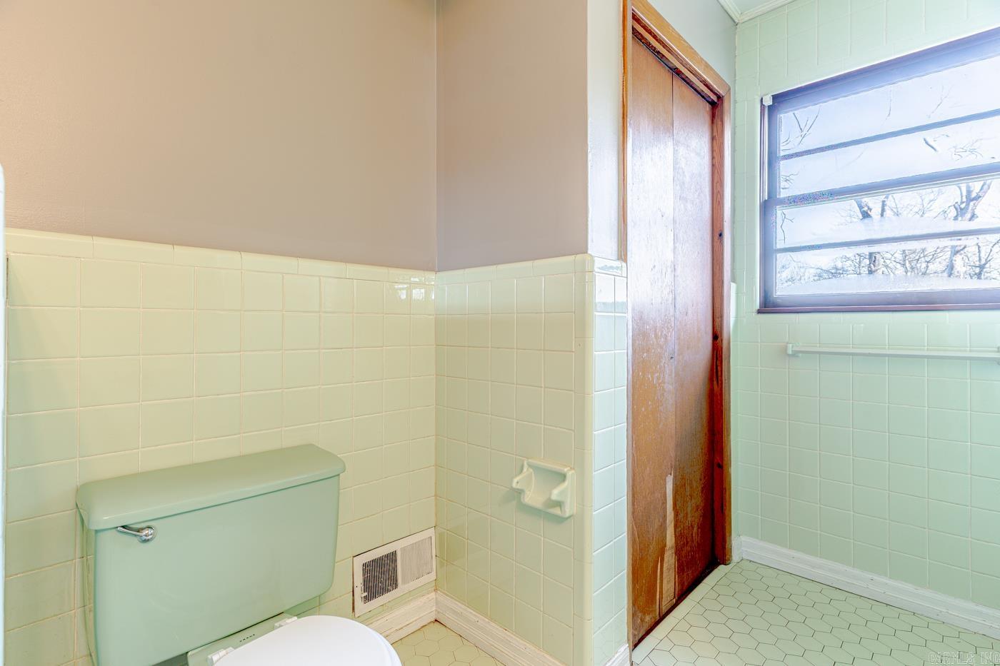 106 E Texie Avenue Property Photo 23