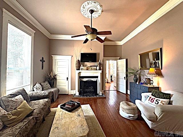 630 N Main Street Property Photo 7