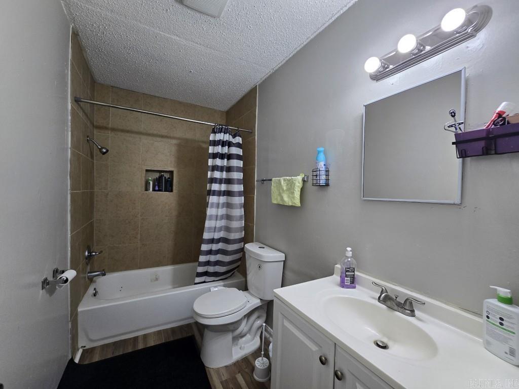 62 Harvard Rd Property Photo 9