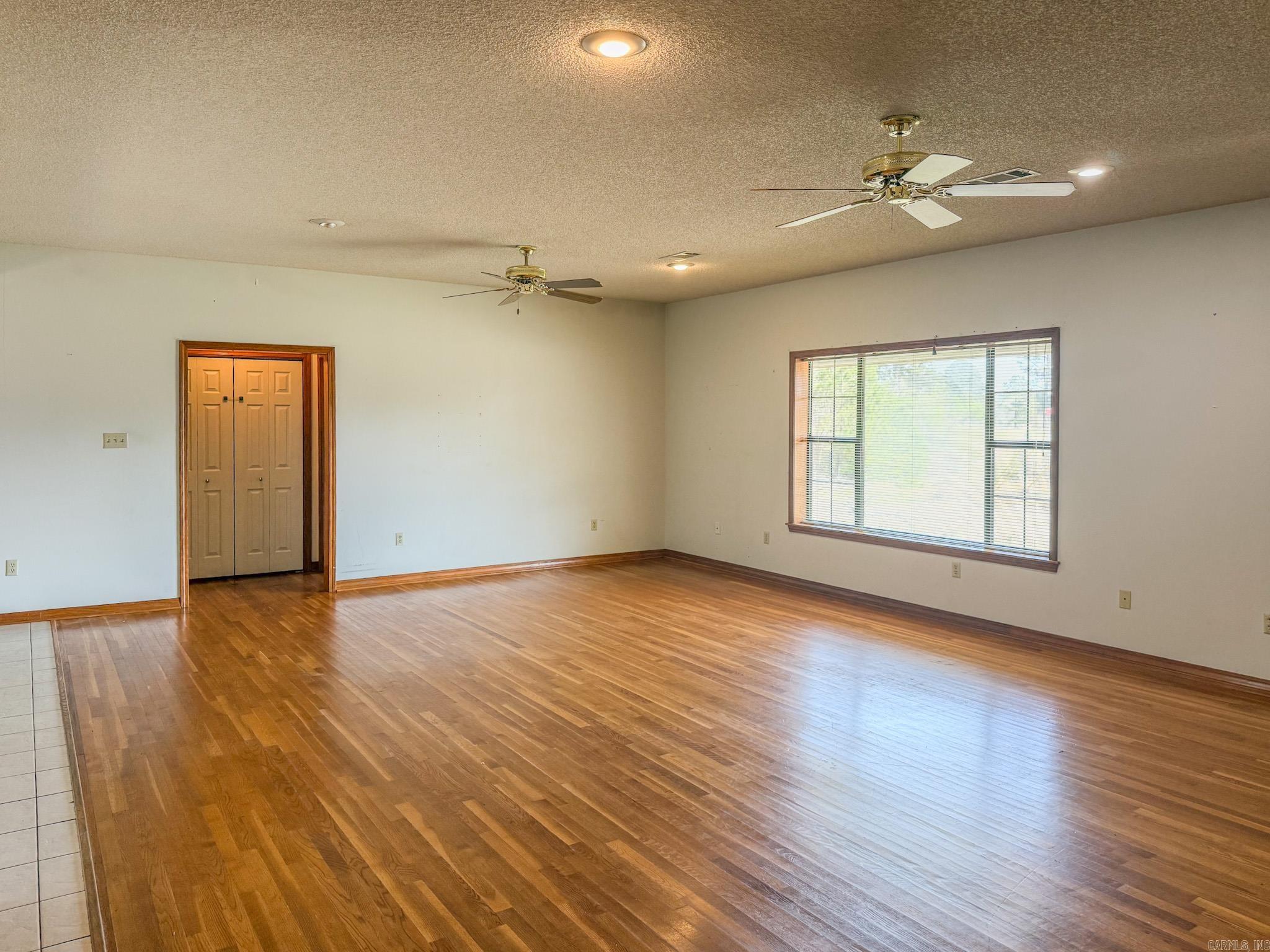 103 Twin Oaks Drive Property Photo 13