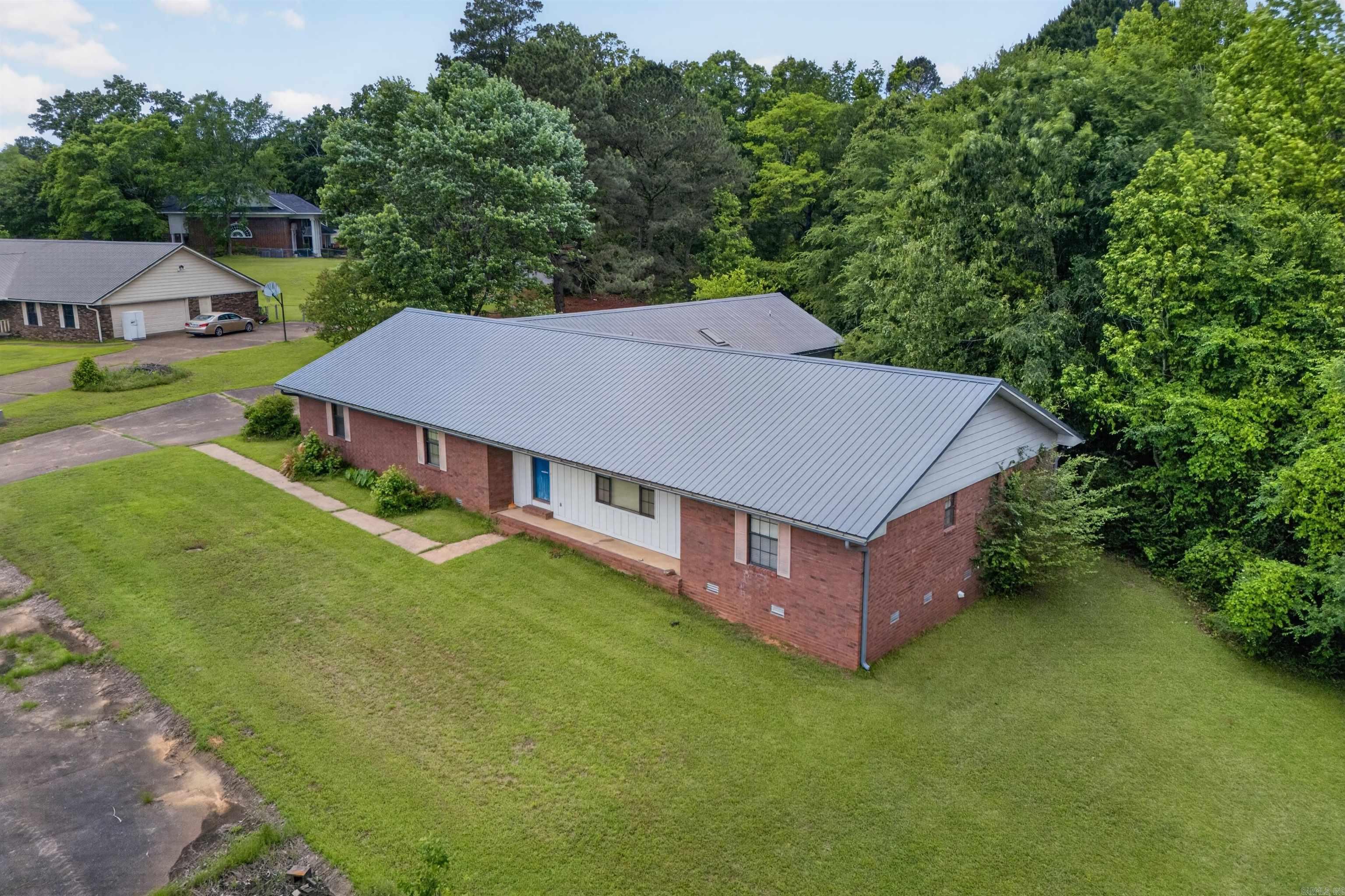 103 Twin Oaks Drive Property Photo 49