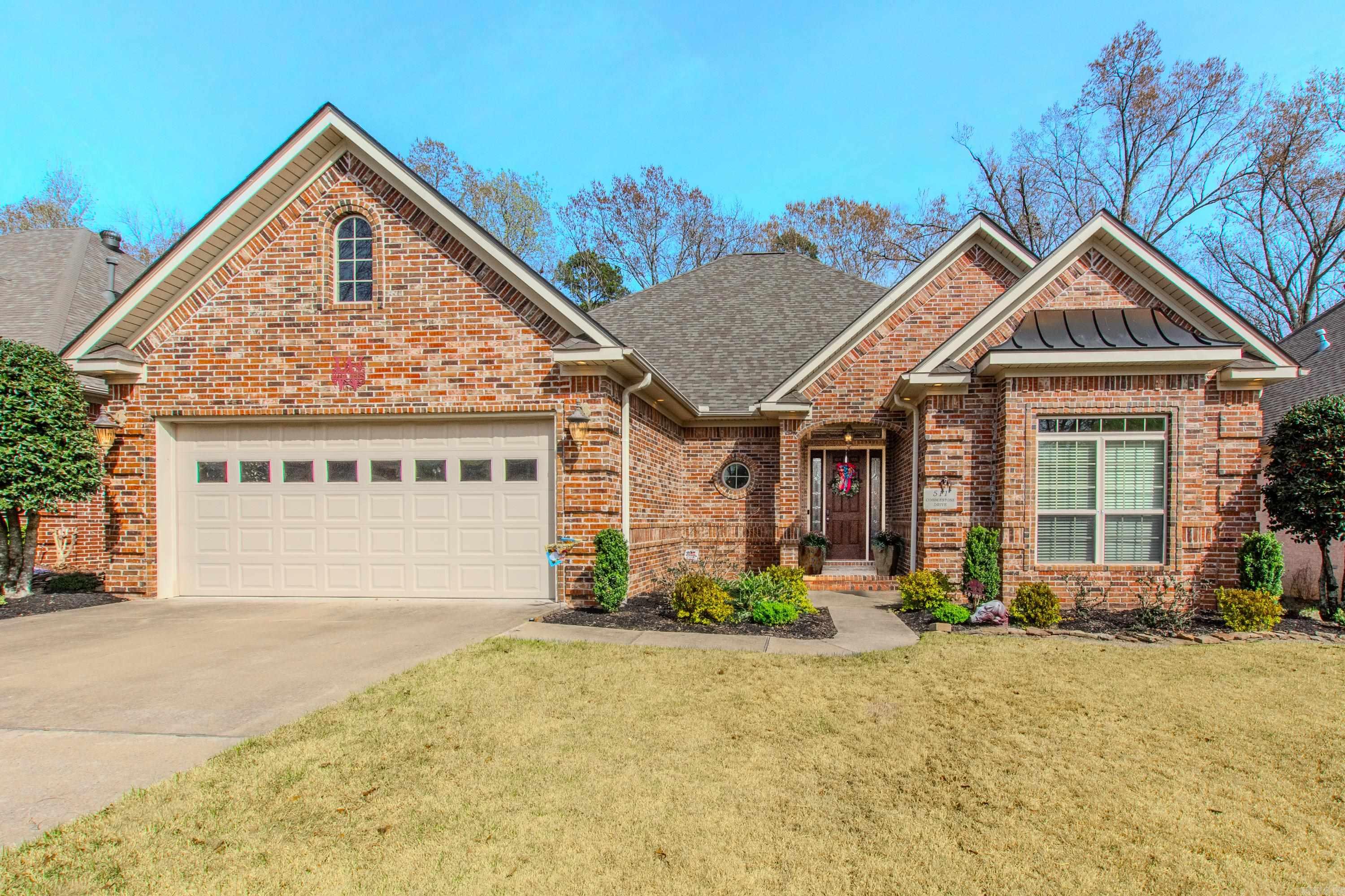 511 Cobblestone Drive Property Photo 1