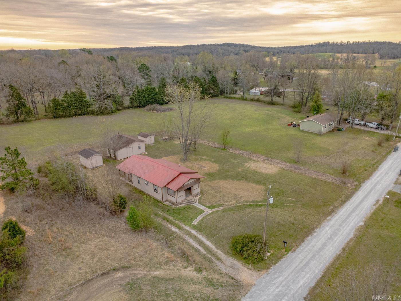 40 Lige Ln Property Photo 1