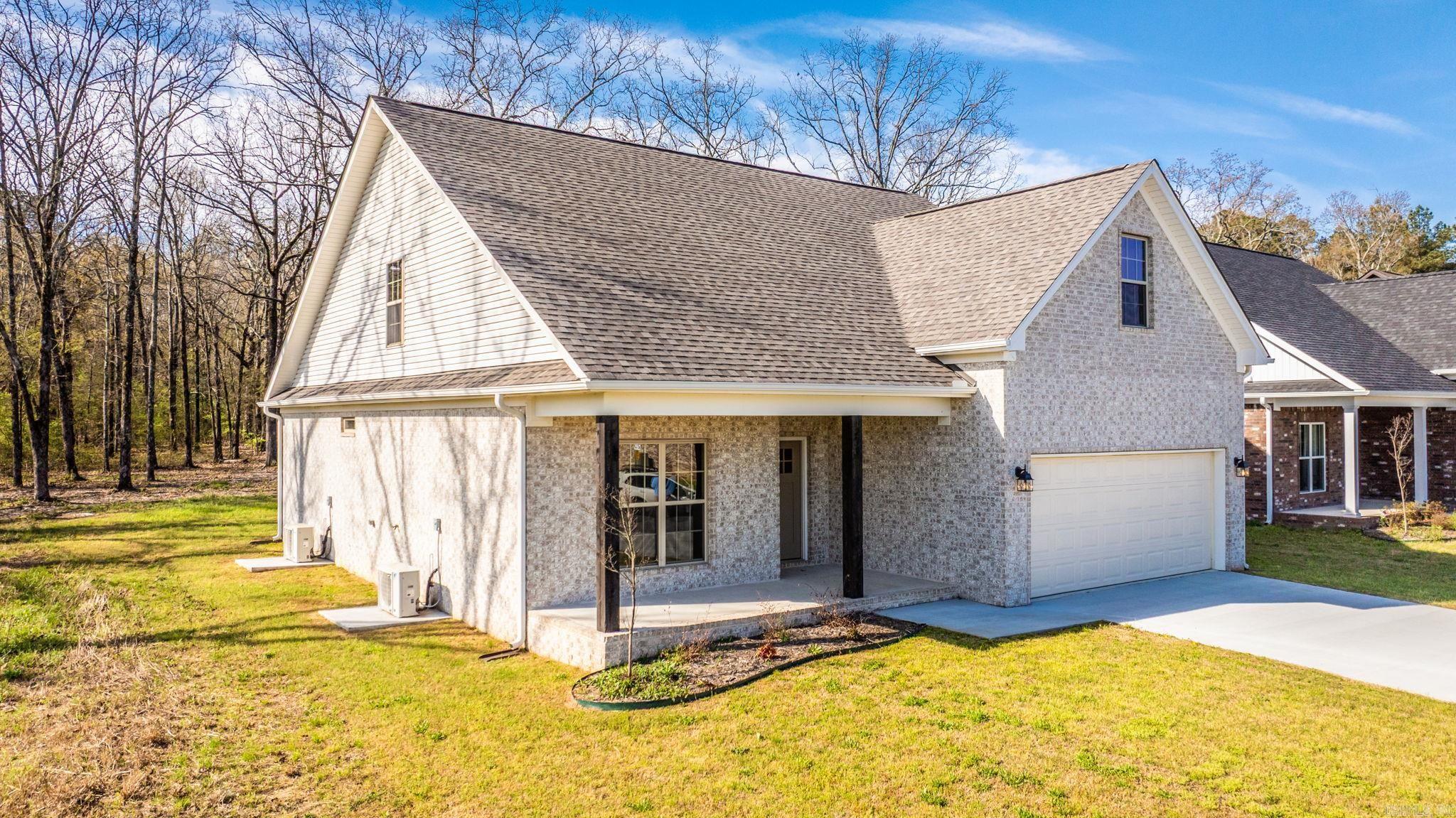 1275 Acuff Lane Property Photo 3