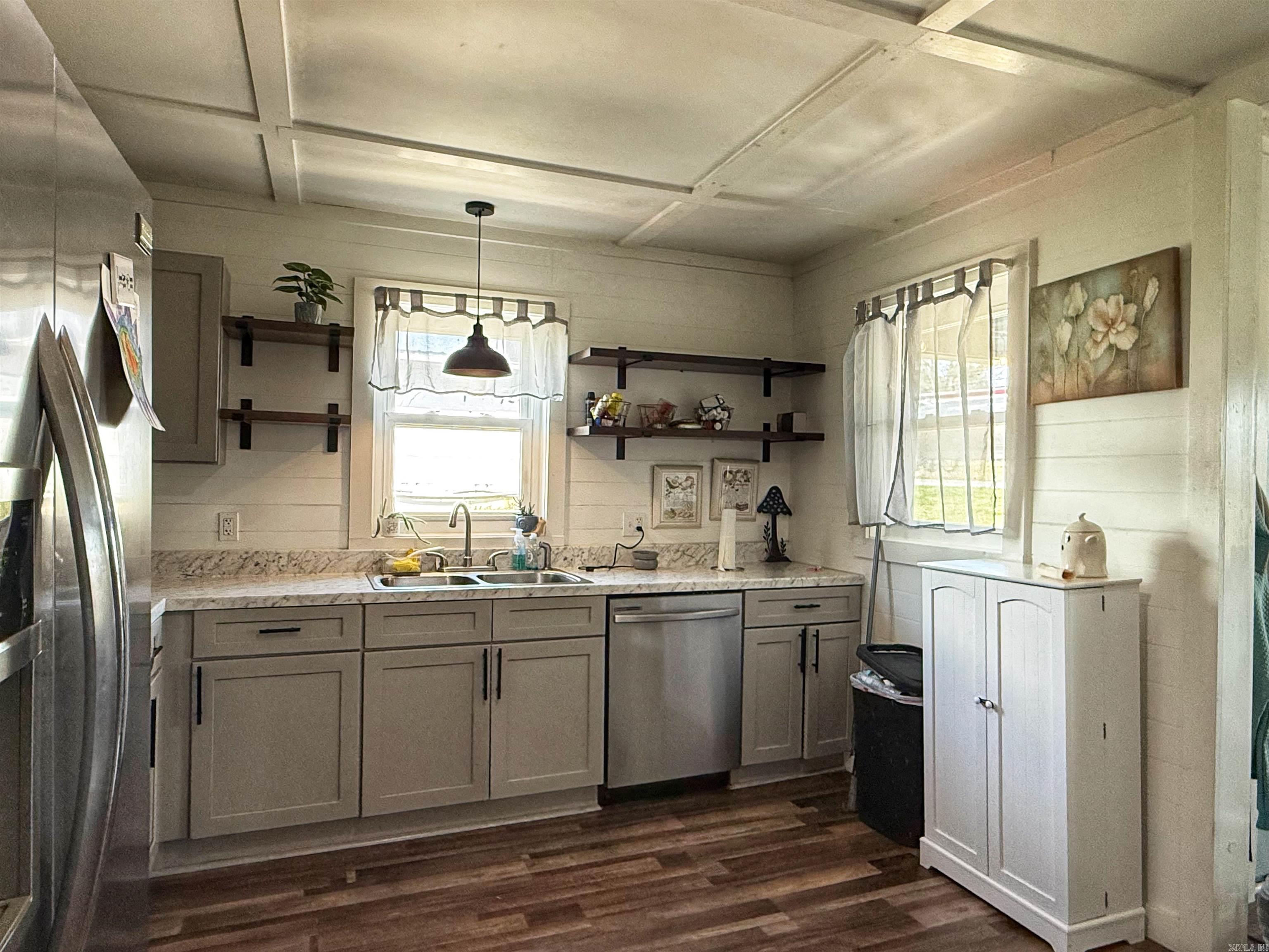 814 Heber Springs Road Property Photo 4