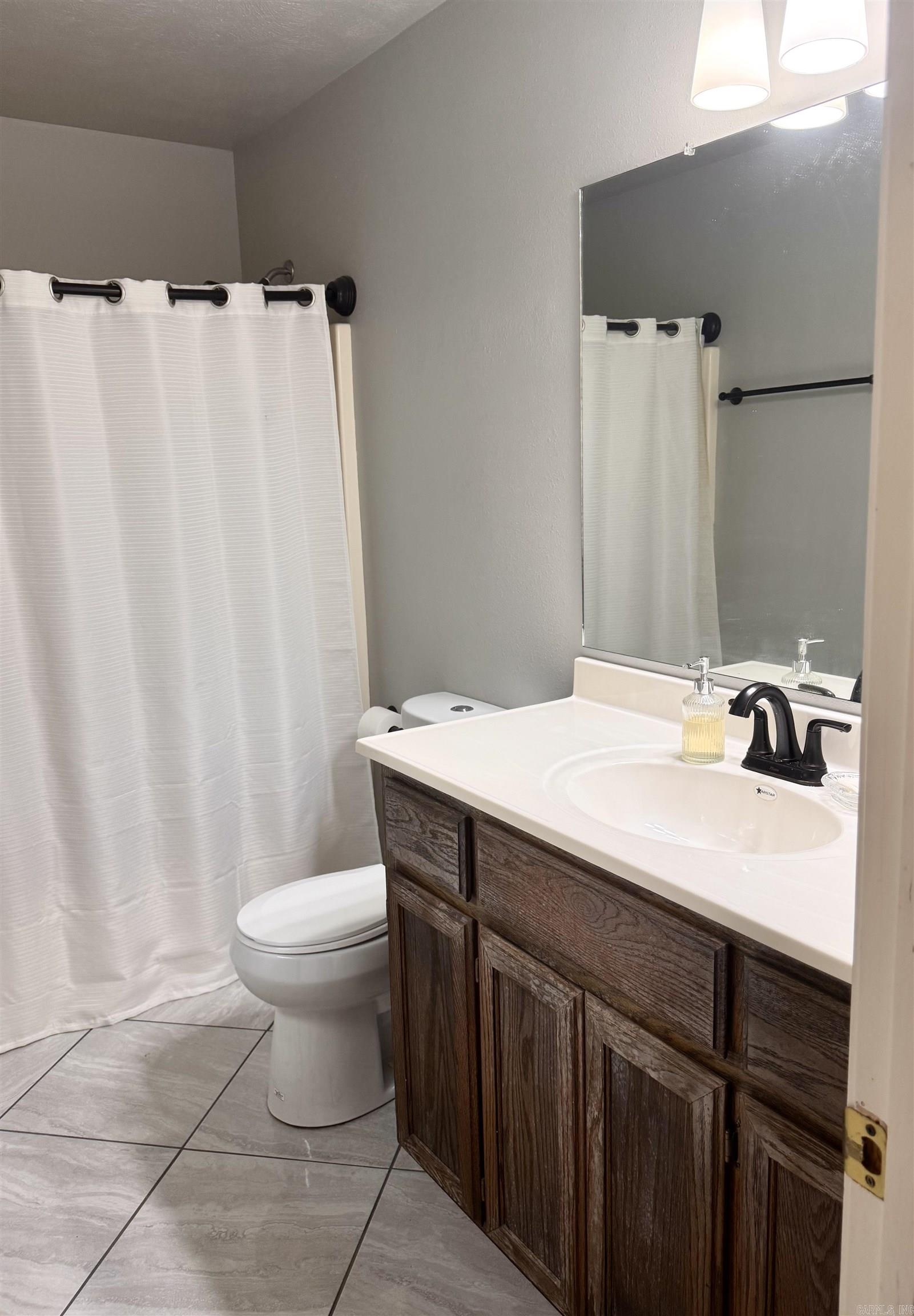 1227 W 74 Highway Property Photo 9