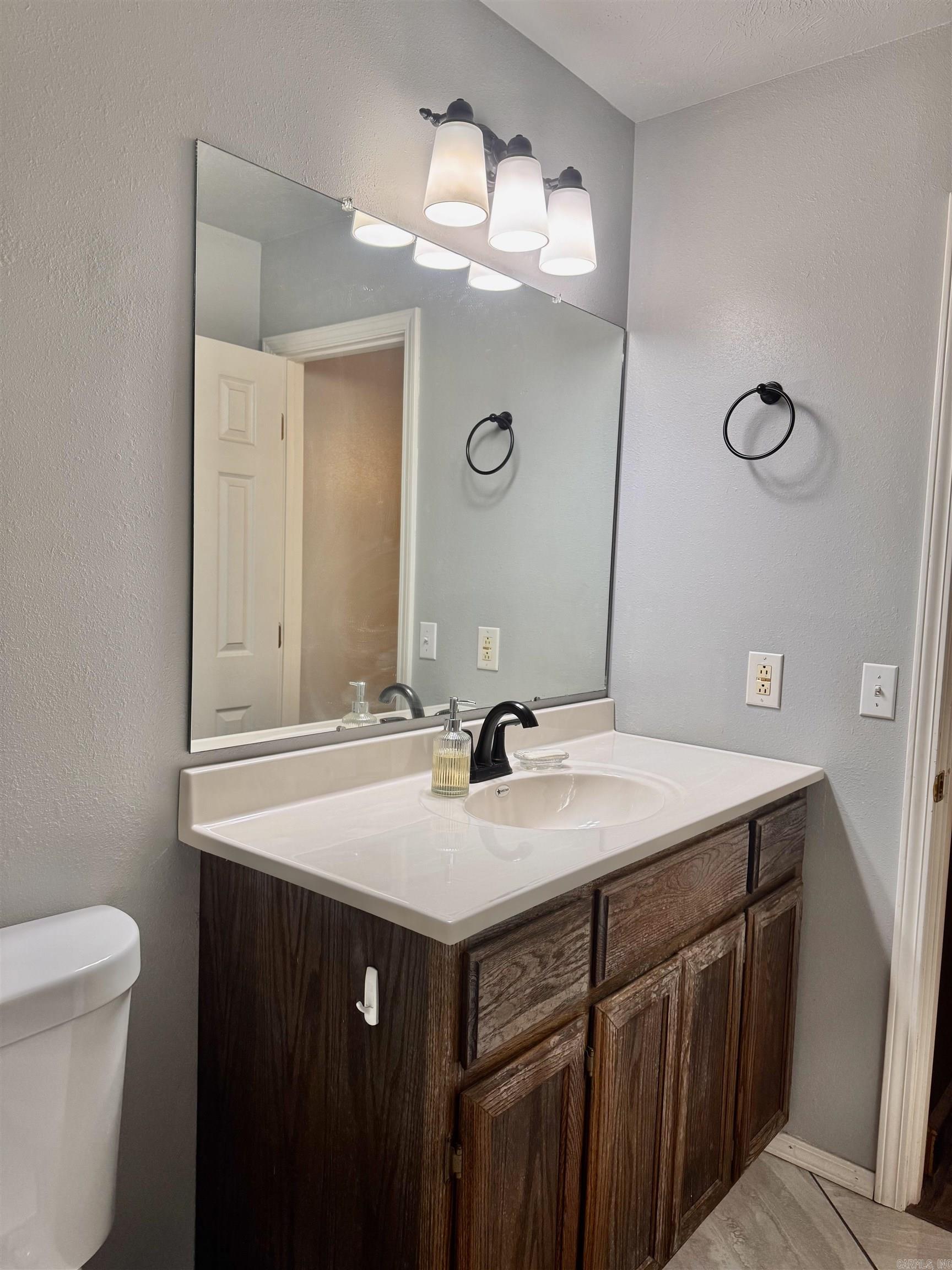 1227 W 74 Highway Property Photo 11