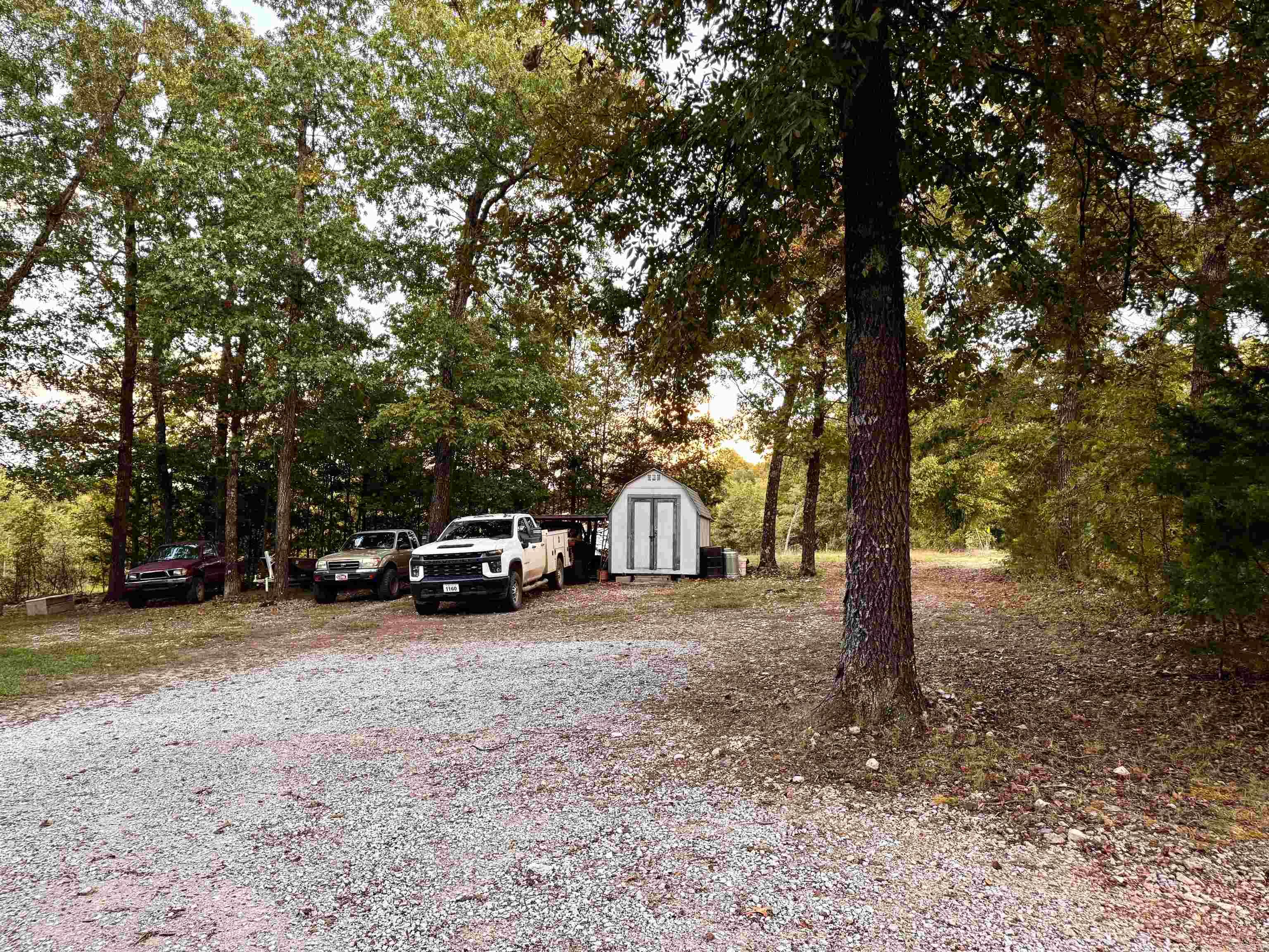 1227 W 74 Highway Property Photo 13