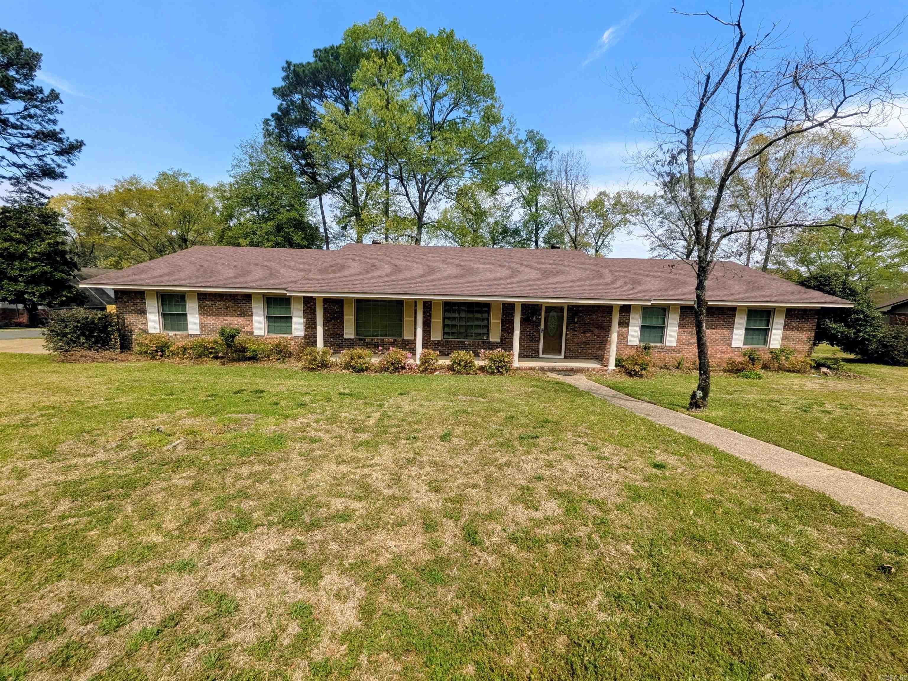 1098 Quapaw Property Photo 1