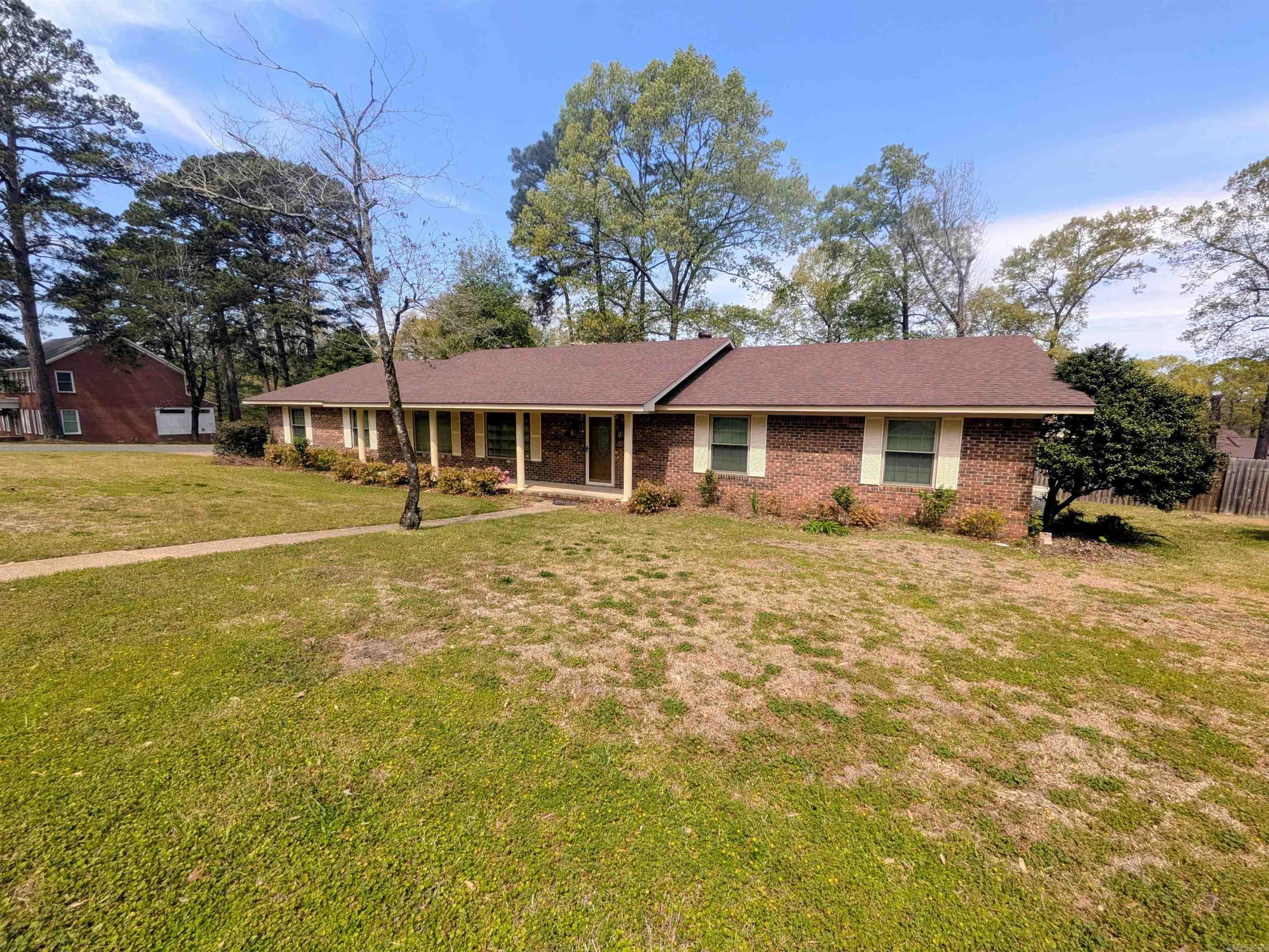 1098 Quapaw Property Photo 2