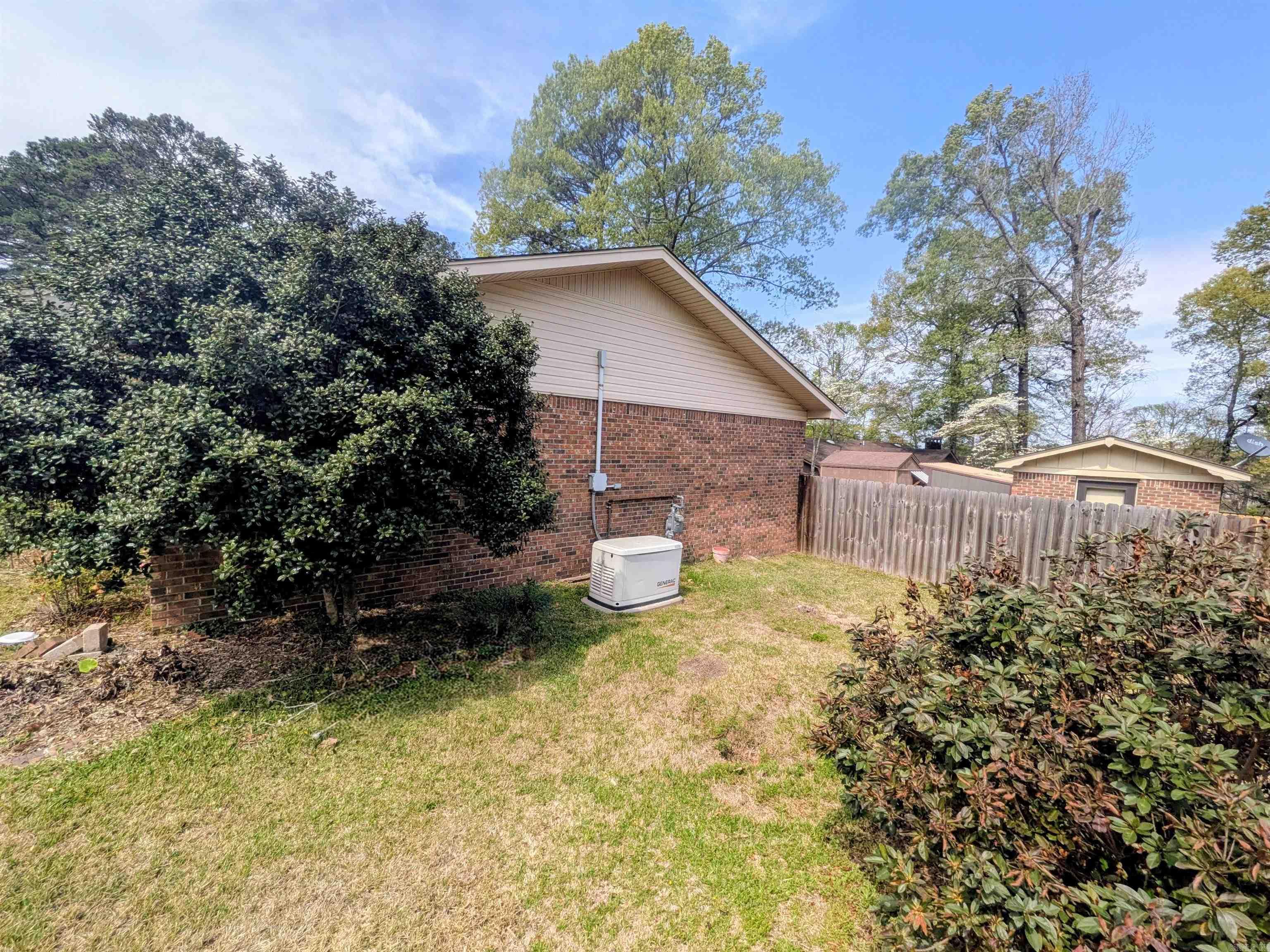 1098 Quapaw Property Photo 3