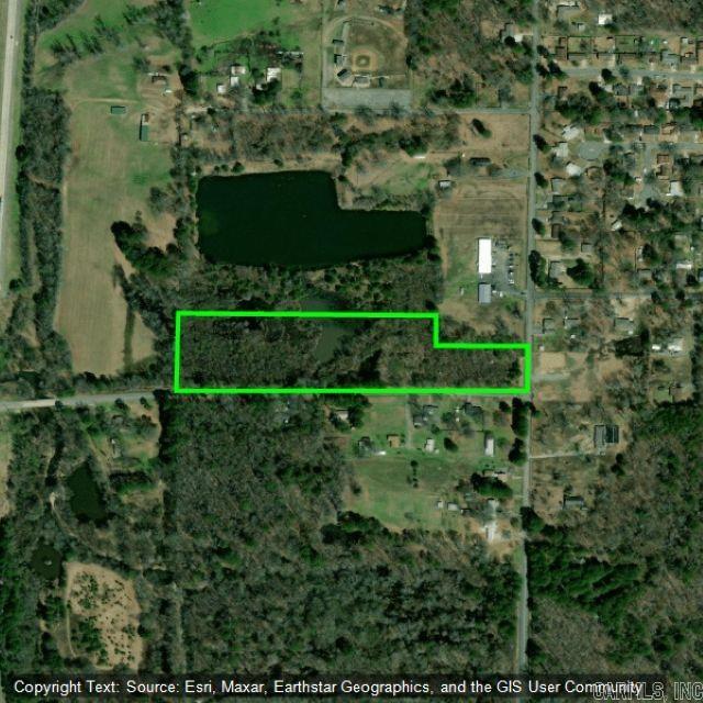 Shannon & Oakwood Property Photo 1