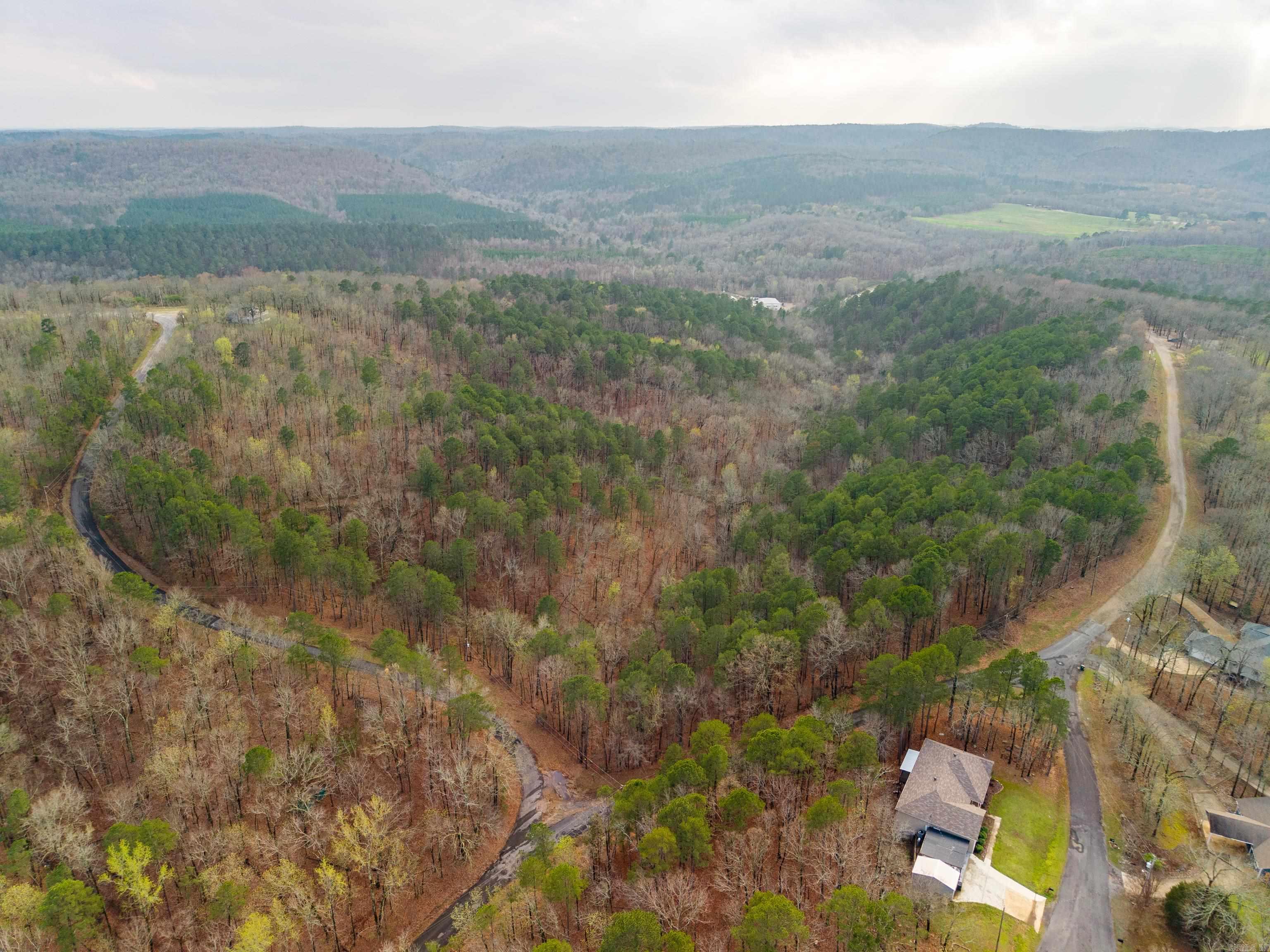 000 Hickory Hill Drive Property Photo 2