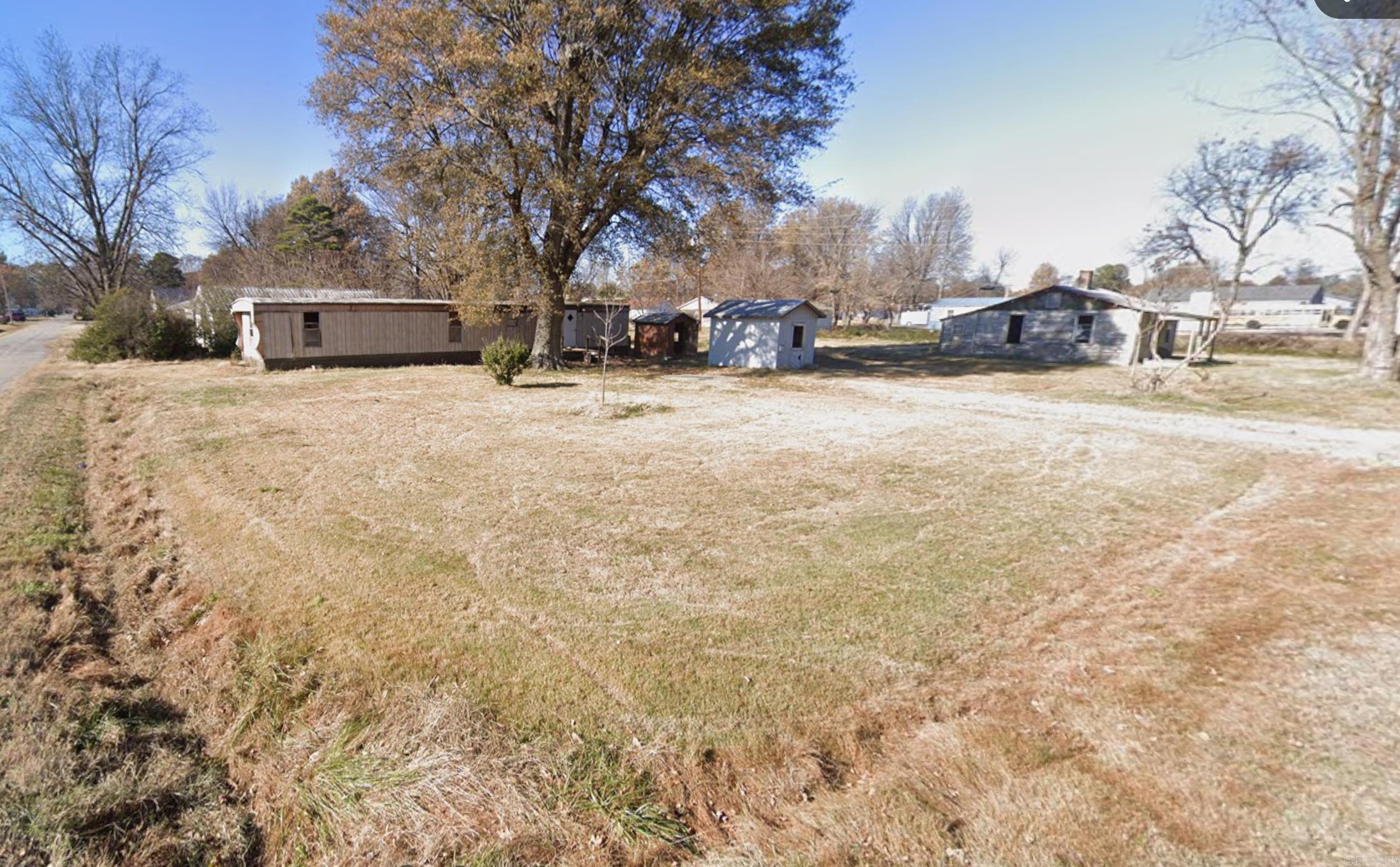 778 E Locust Property Photo 1