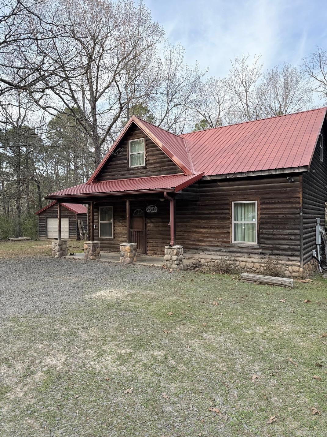 5 Sanders Rock Trail Property Photo 3