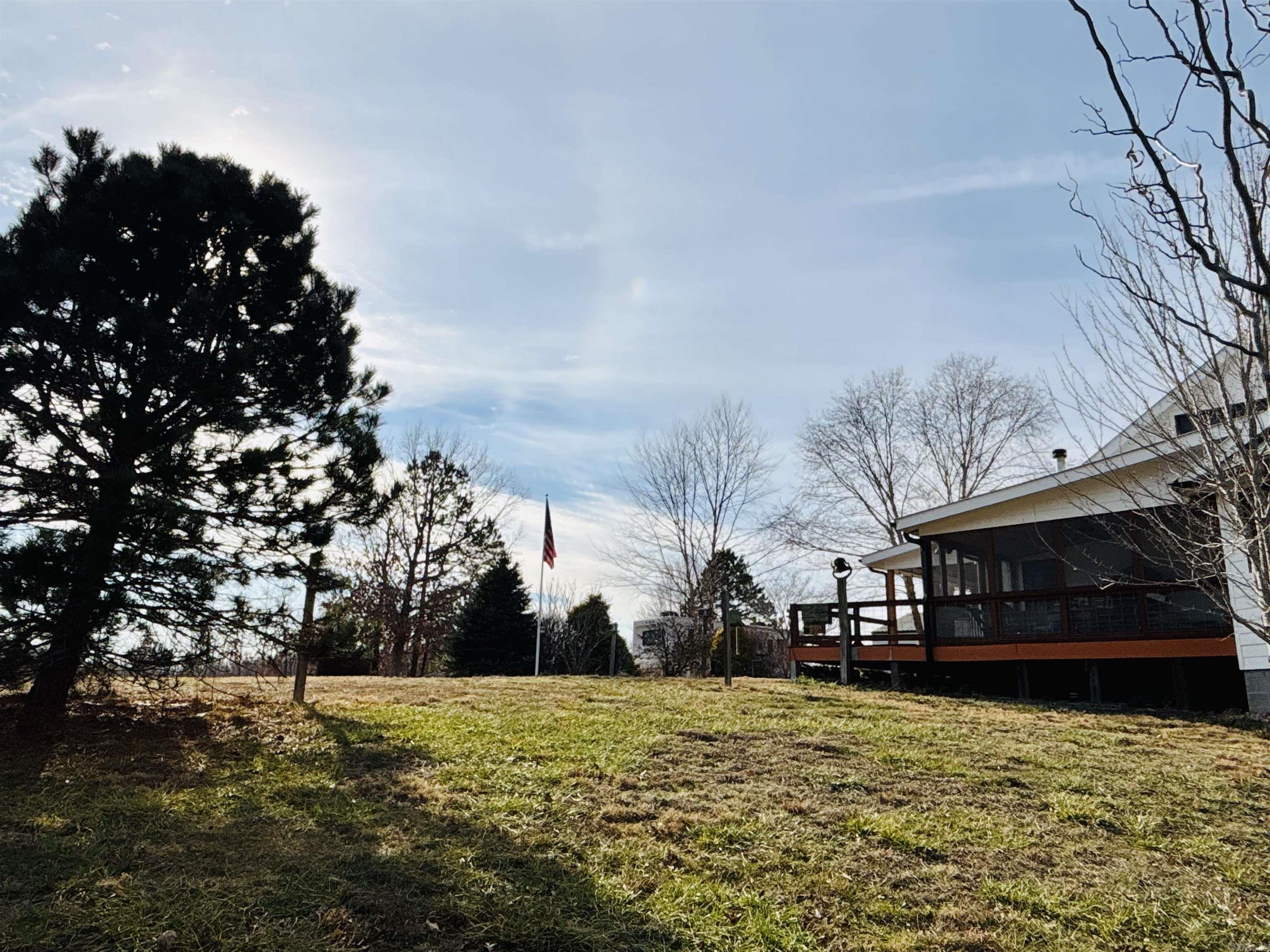 1915 Ridge Road Property Photo 4