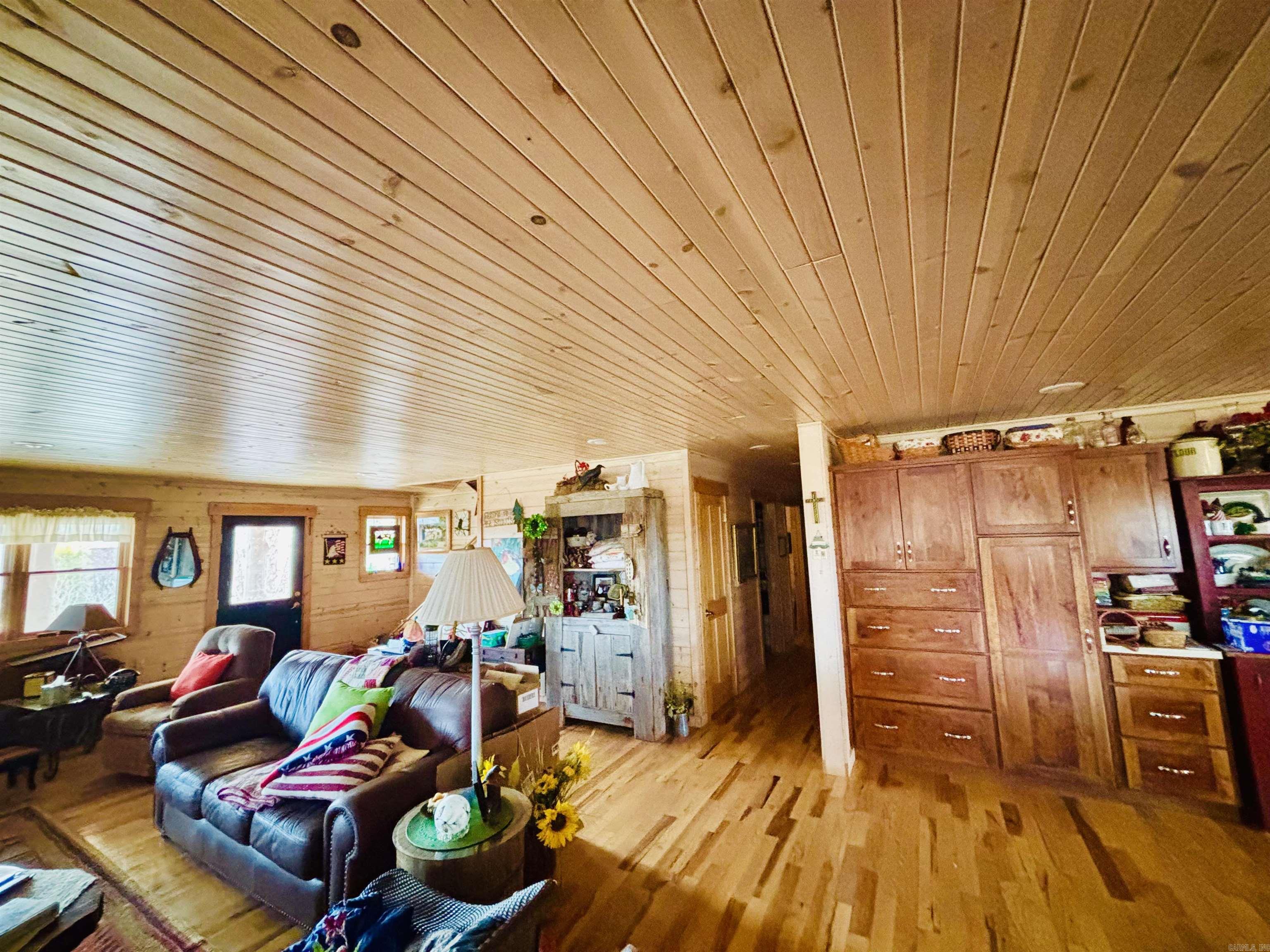 1915 Ridge Road Property Photo 9