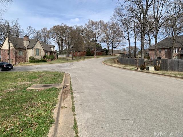 900 Rolling Forest Drive Property Photo 7