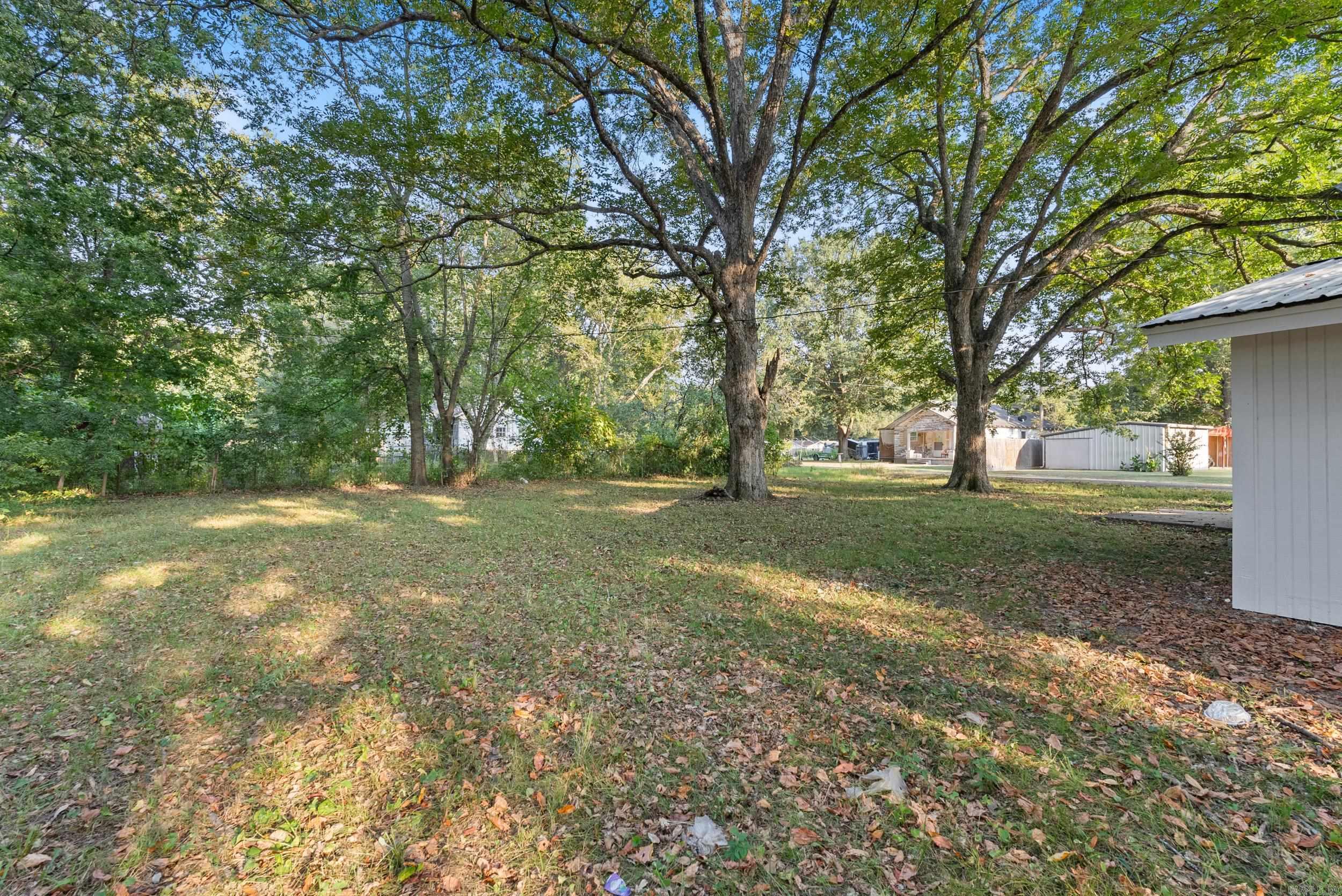 2412 Linwood Street Property Photo 36