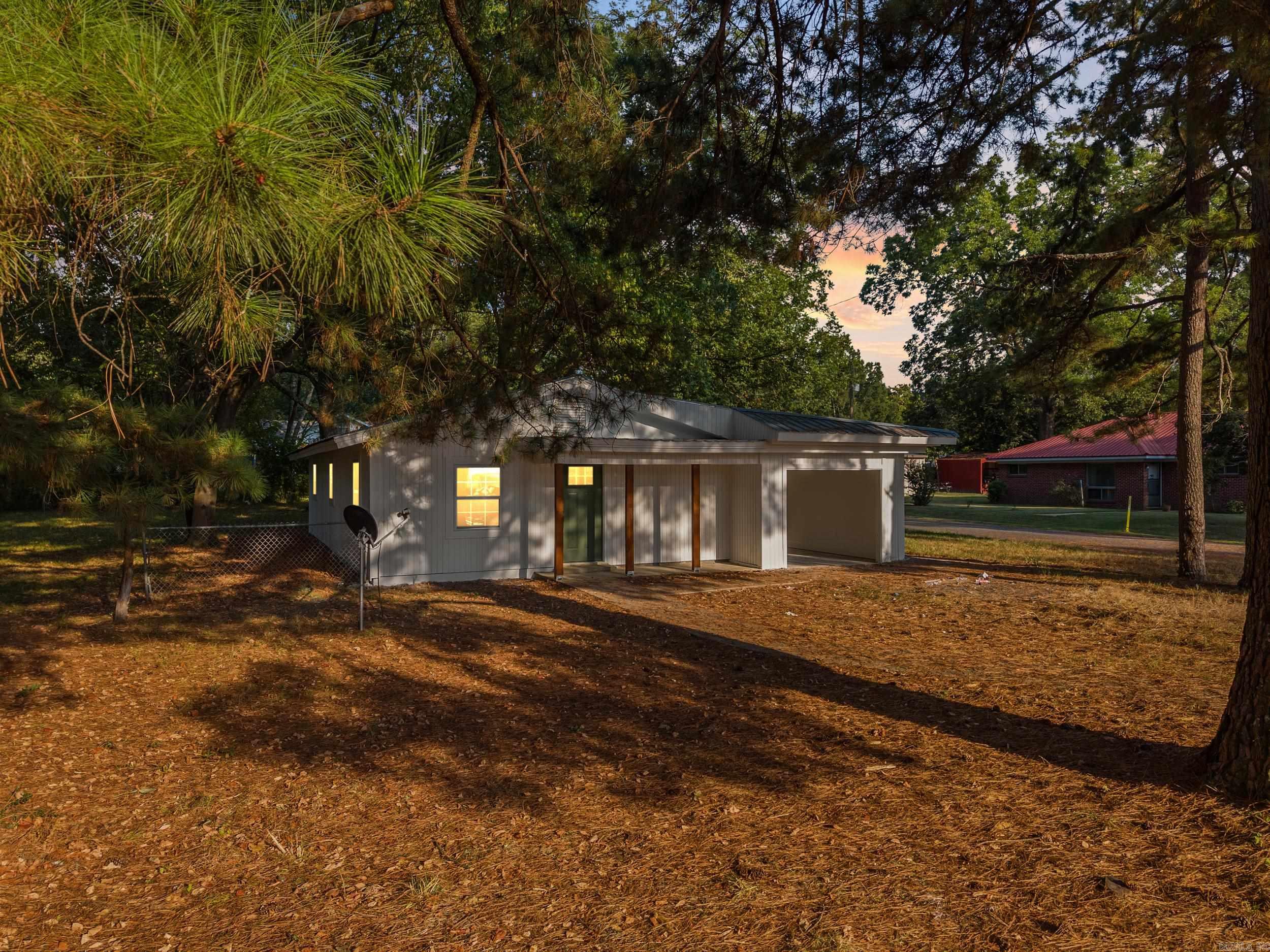 2412 Linwood Street Property Photo 40