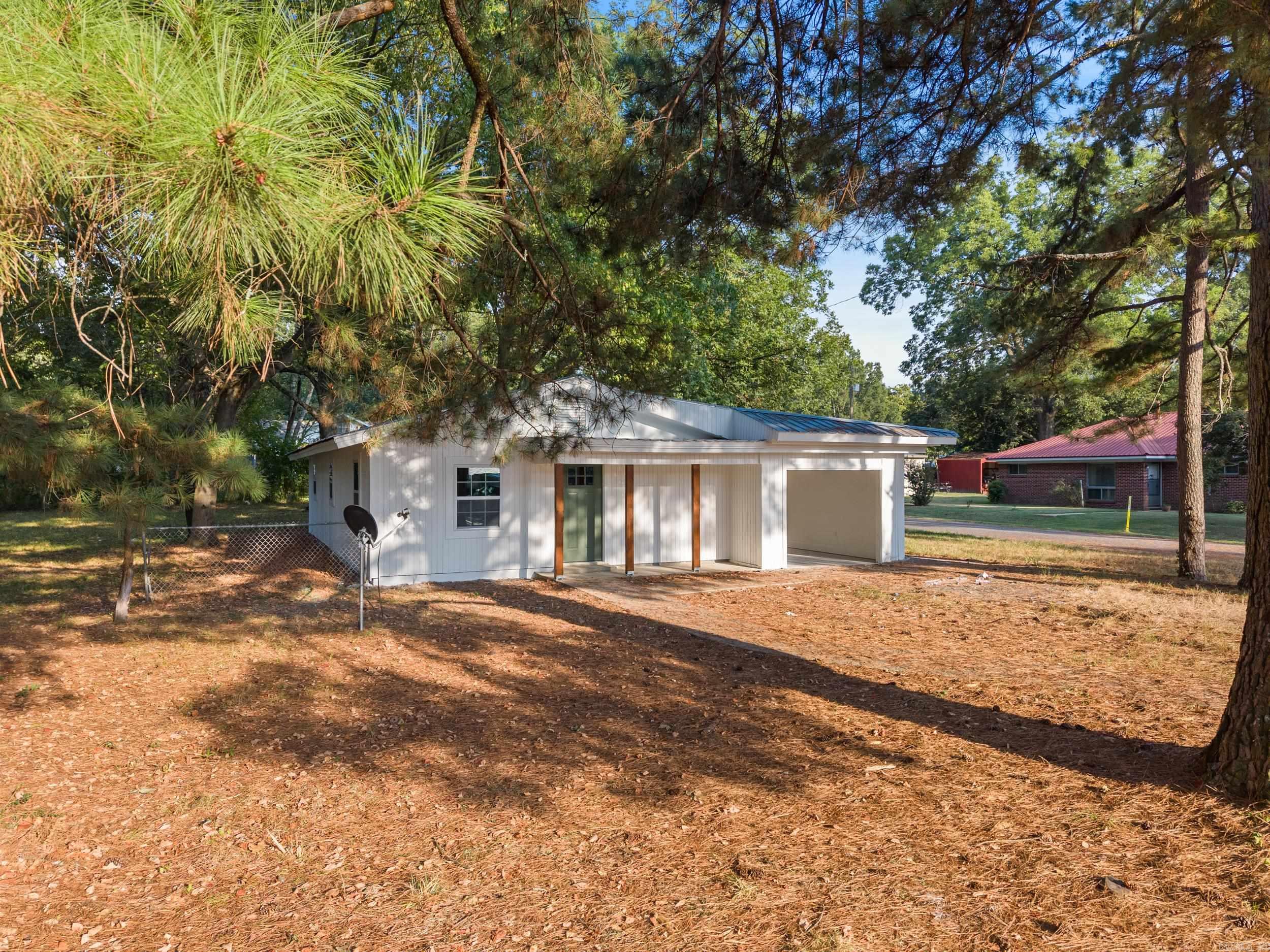 2412 Linwood Street Property Photo 42
