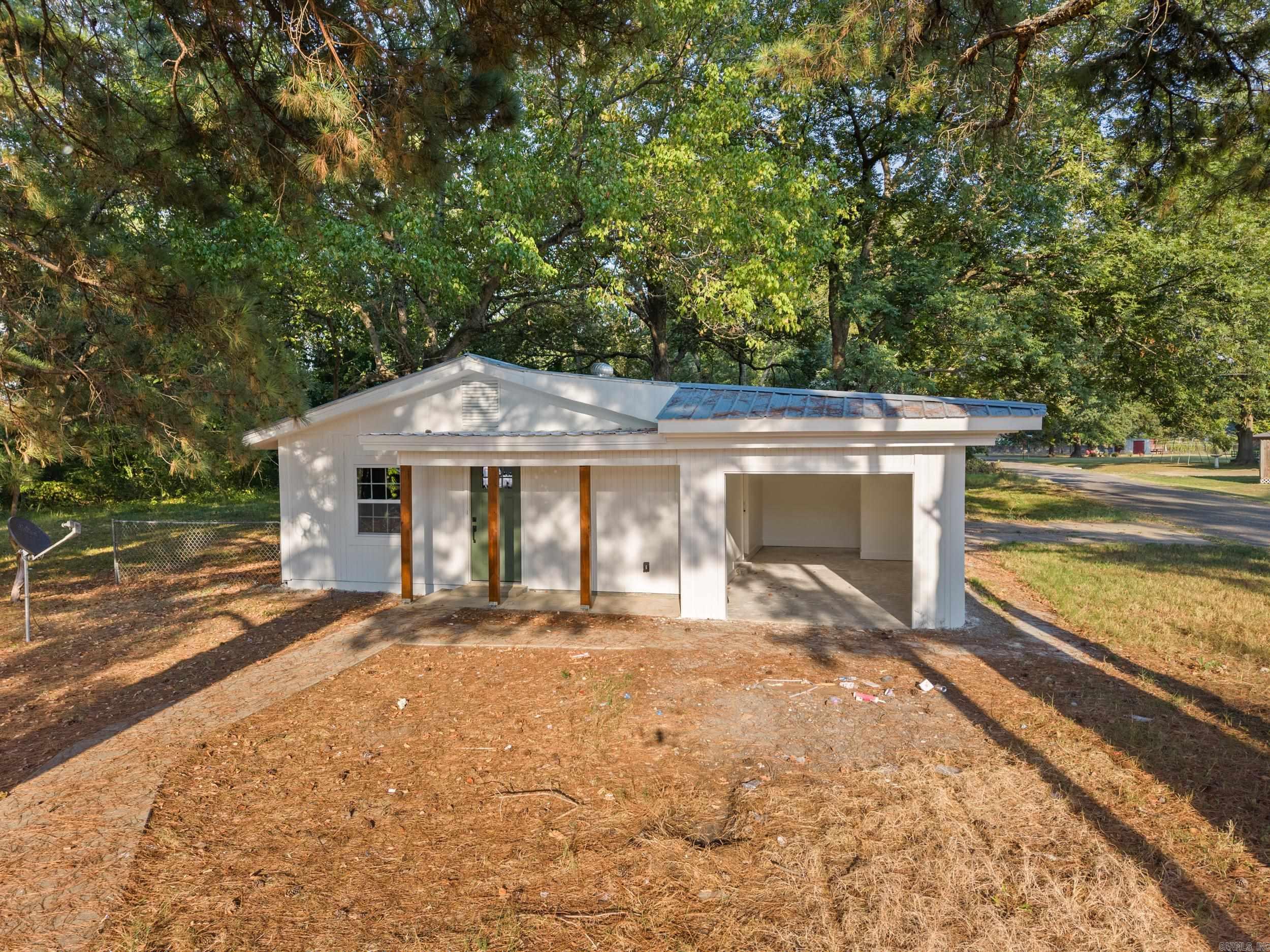 2412 Linwood Street Property Photo 43