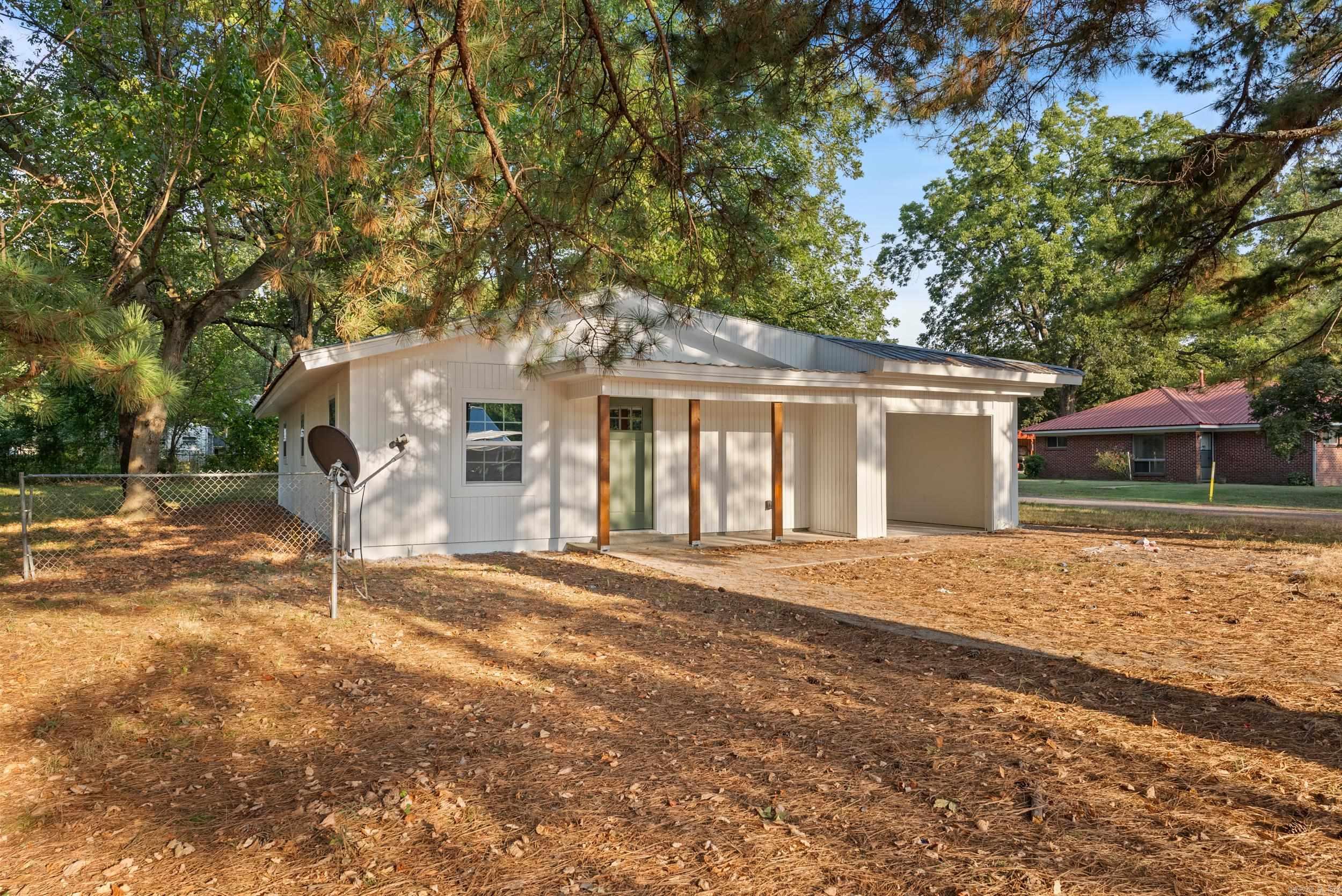2412 Linwood Street Property Photo 45