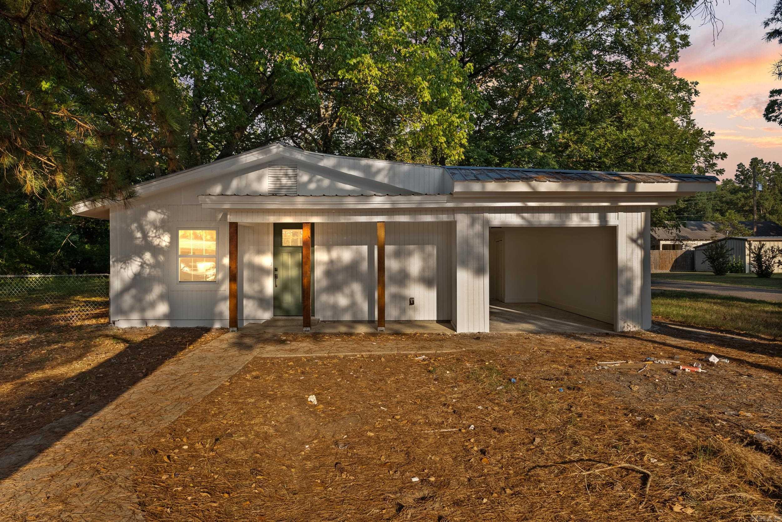2412 Linwood Street Property Photo 49