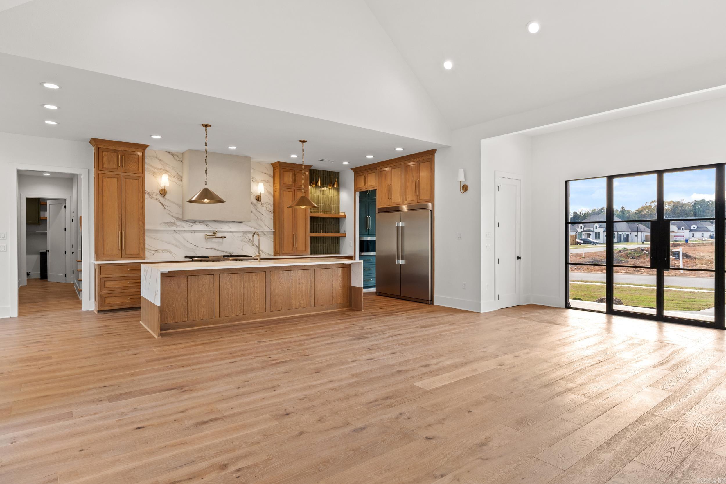1600 Dolphin Property Photo 3