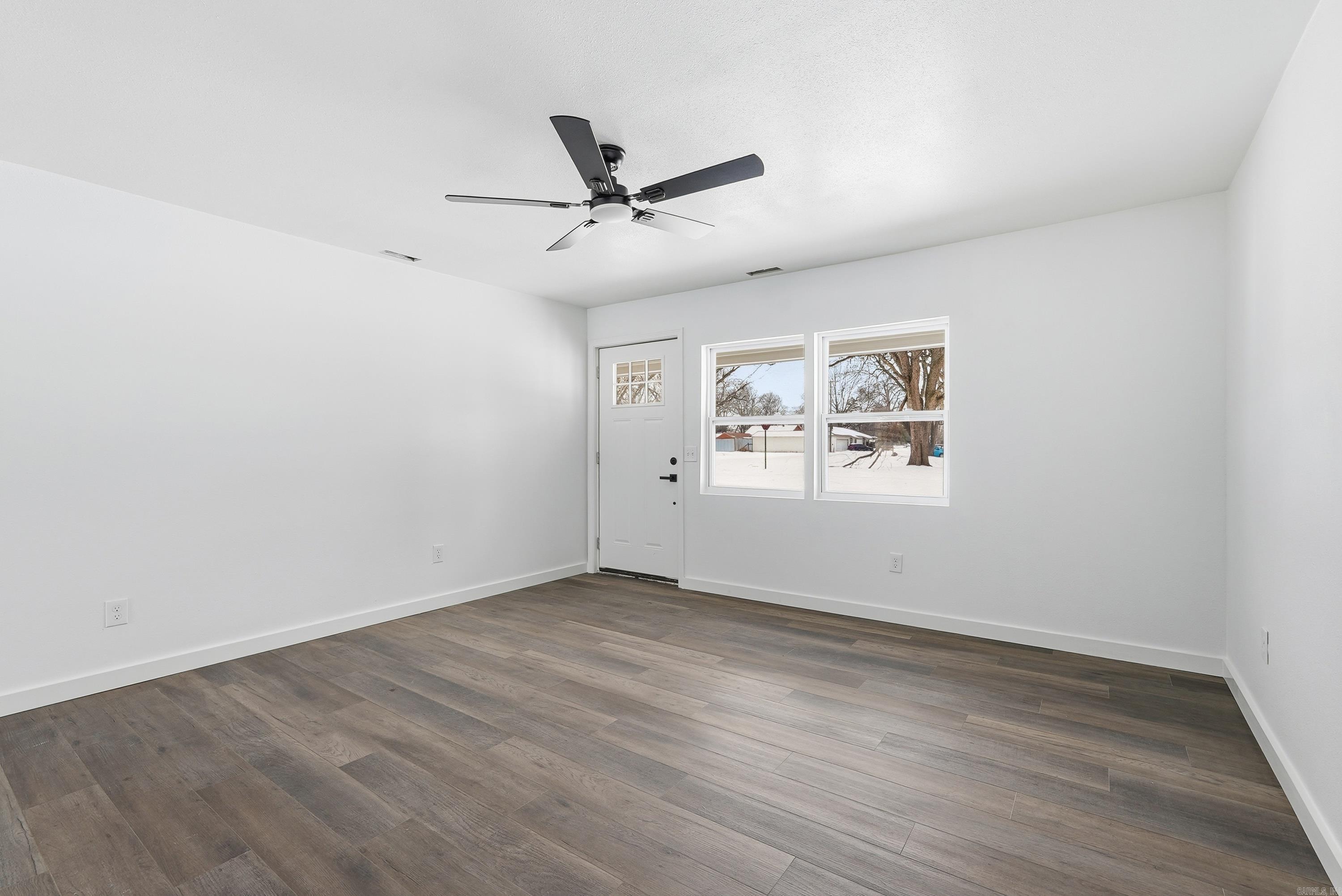 2719 Neill Street Property Photo 4