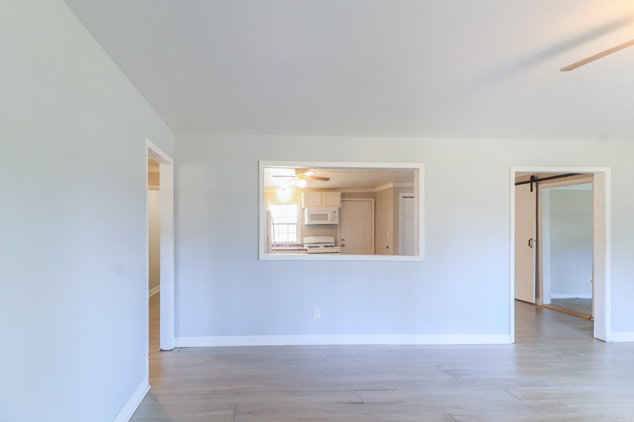 205 E Matthews Street Property Photo 2