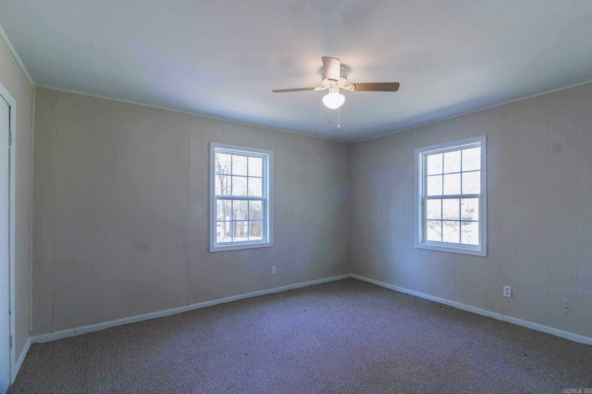 205 E Matthews Street Property Photo 12