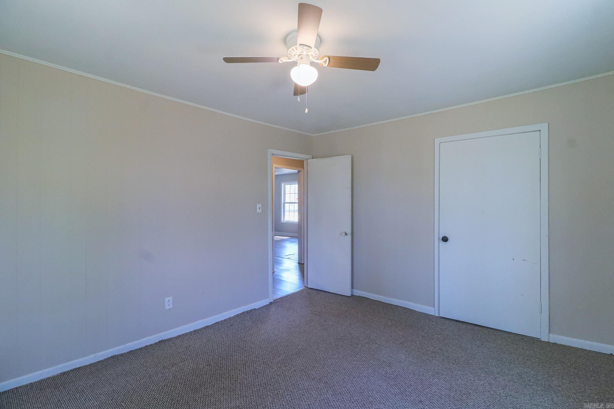 205 E Matthews Street Property Photo 13