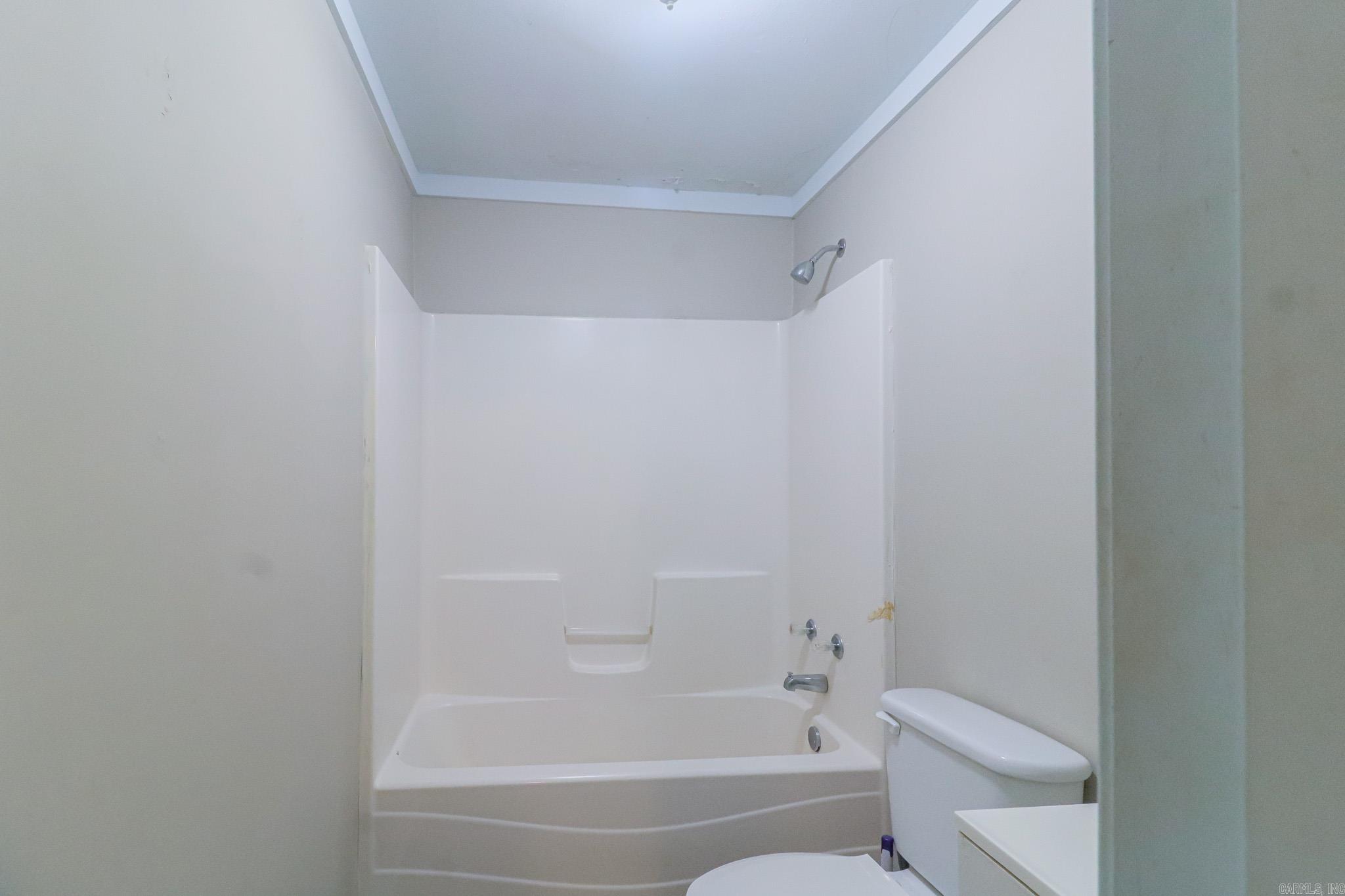 205 E Matthews Street Property Photo 14