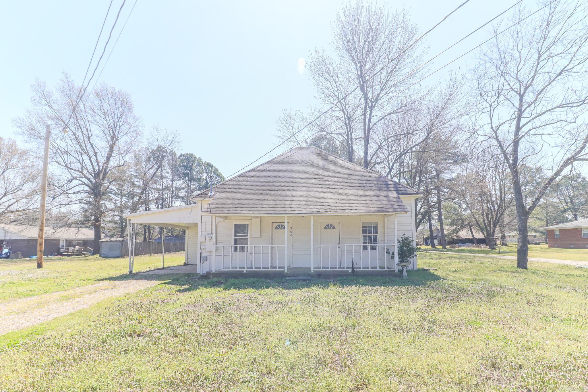 300 A E Matthews Street Property Photo 1